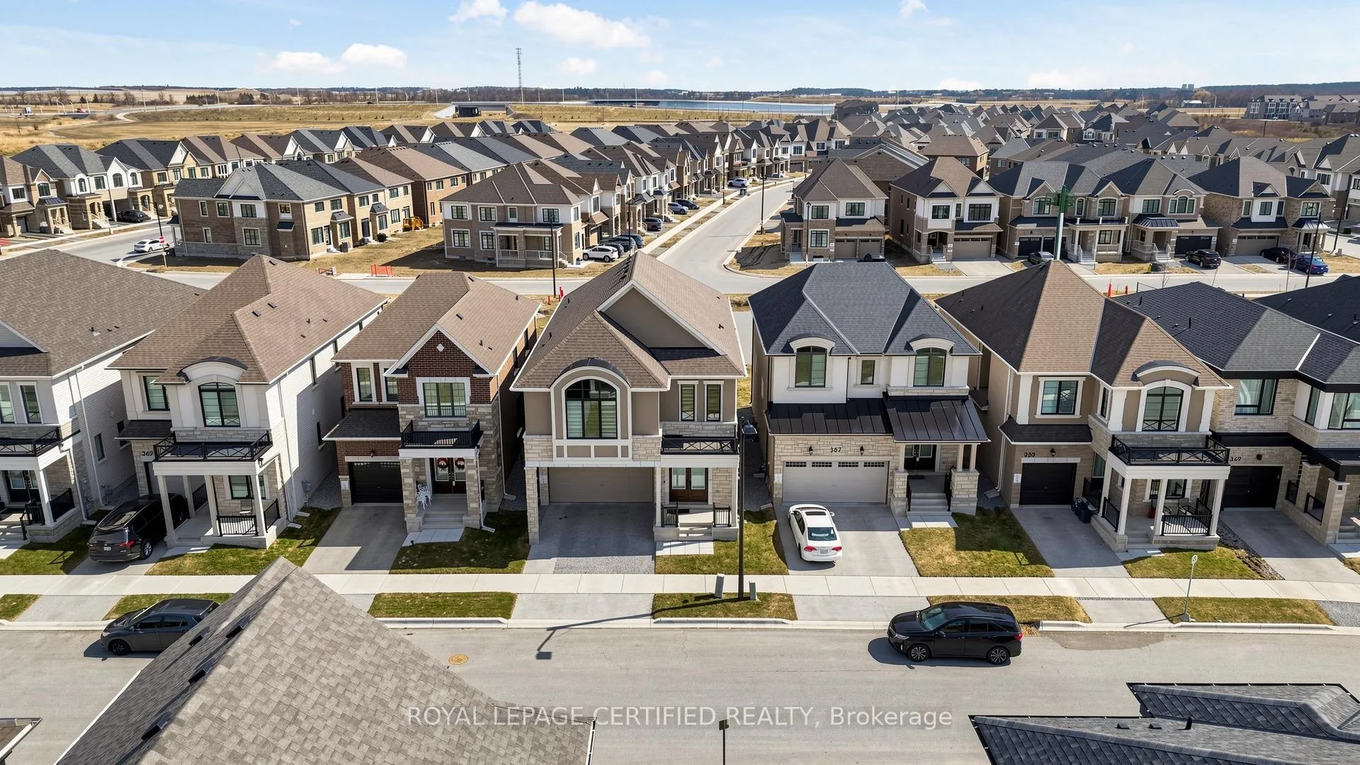 Photo 3 of 361 Marigold Crescent, Milton, Walker — HOMEH
