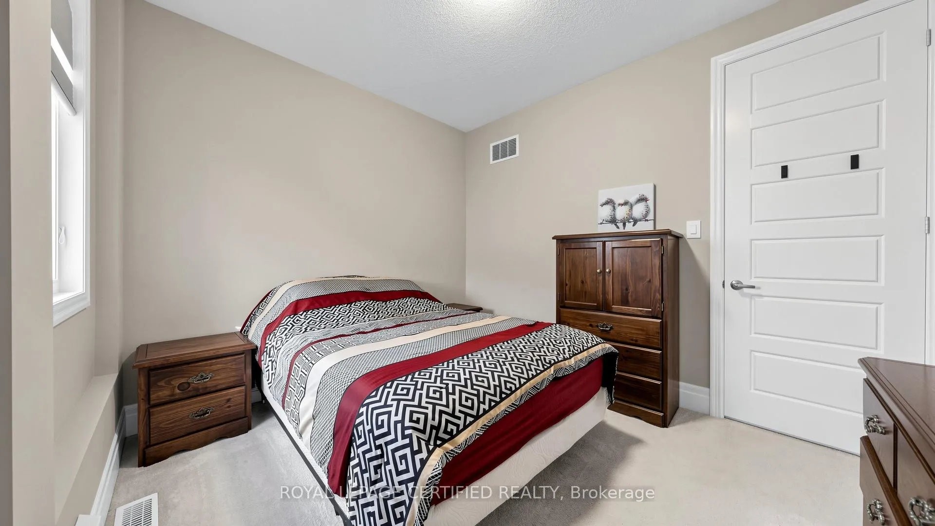 Photo 21 of 361 Marigold Crescent, Milton, Walker — HOMEH
