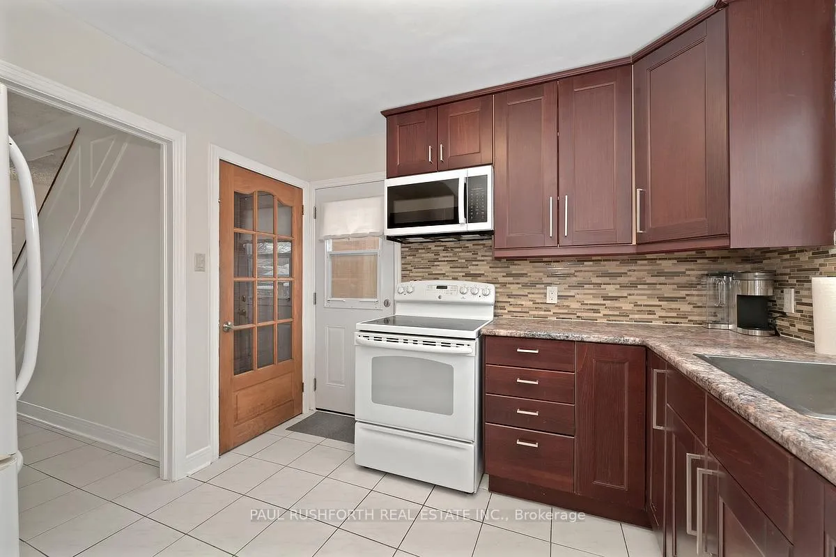 Photo 14 of 2433 Clementine Boulevard, Ottawa, Heron Park — HOMEH