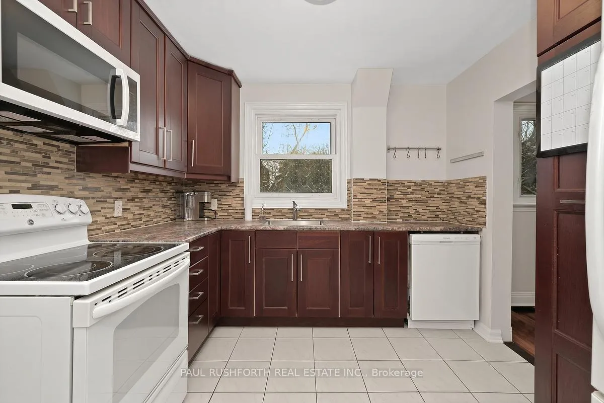 Photo 16 of 2433 Clementine Boulevard, Ottawa, Heron Park — HOMEH