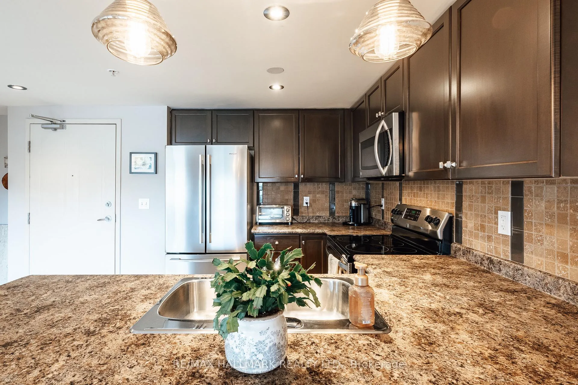Photo 10 of Unit 408, 39 Goodwin Drive, Guelph, Pineridge/Westminster Woods — HOMEH
