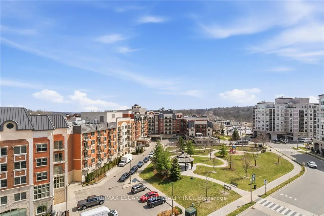 Photo 2 of Unit 703, 4000 Creekside Drive, Hamilton, Dundas — HOMEH