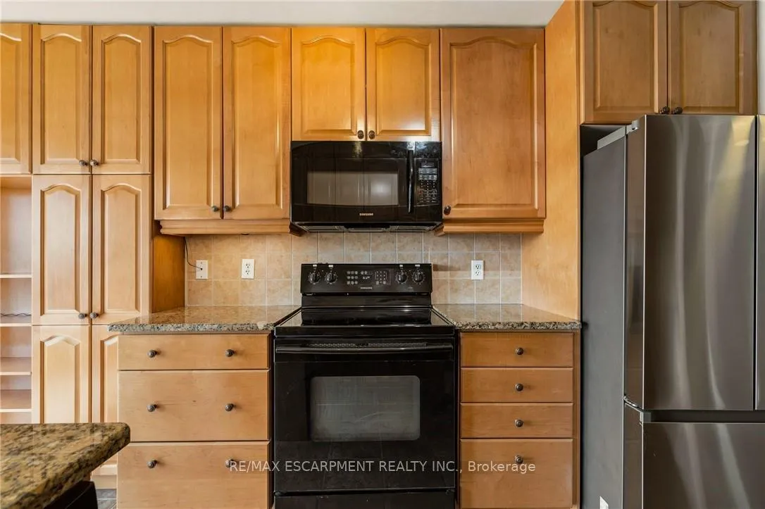 Photo 9 of Unit 703, 4000 Creekside Drive, Hamilton, Dundas — HOMEH