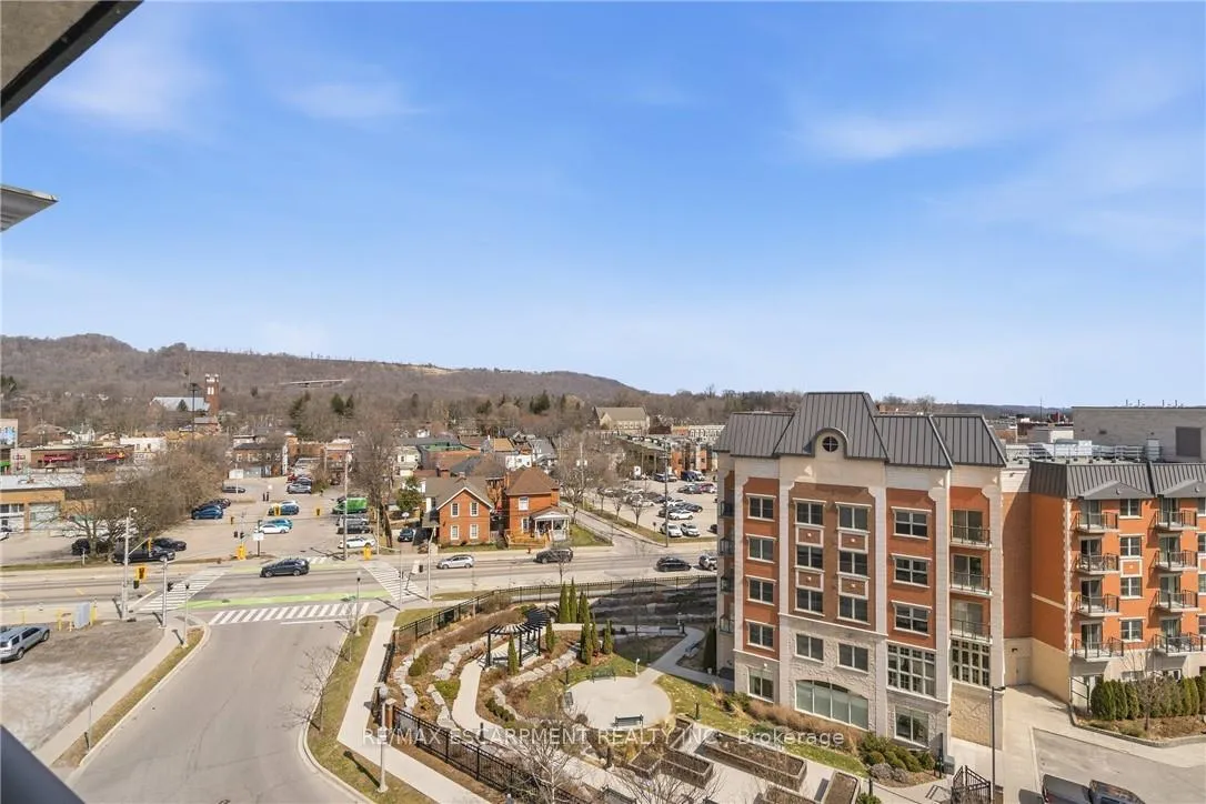 Photo 37 of Unit 703, 4000 Creekside Drive, Hamilton, Dundas — HOMEH