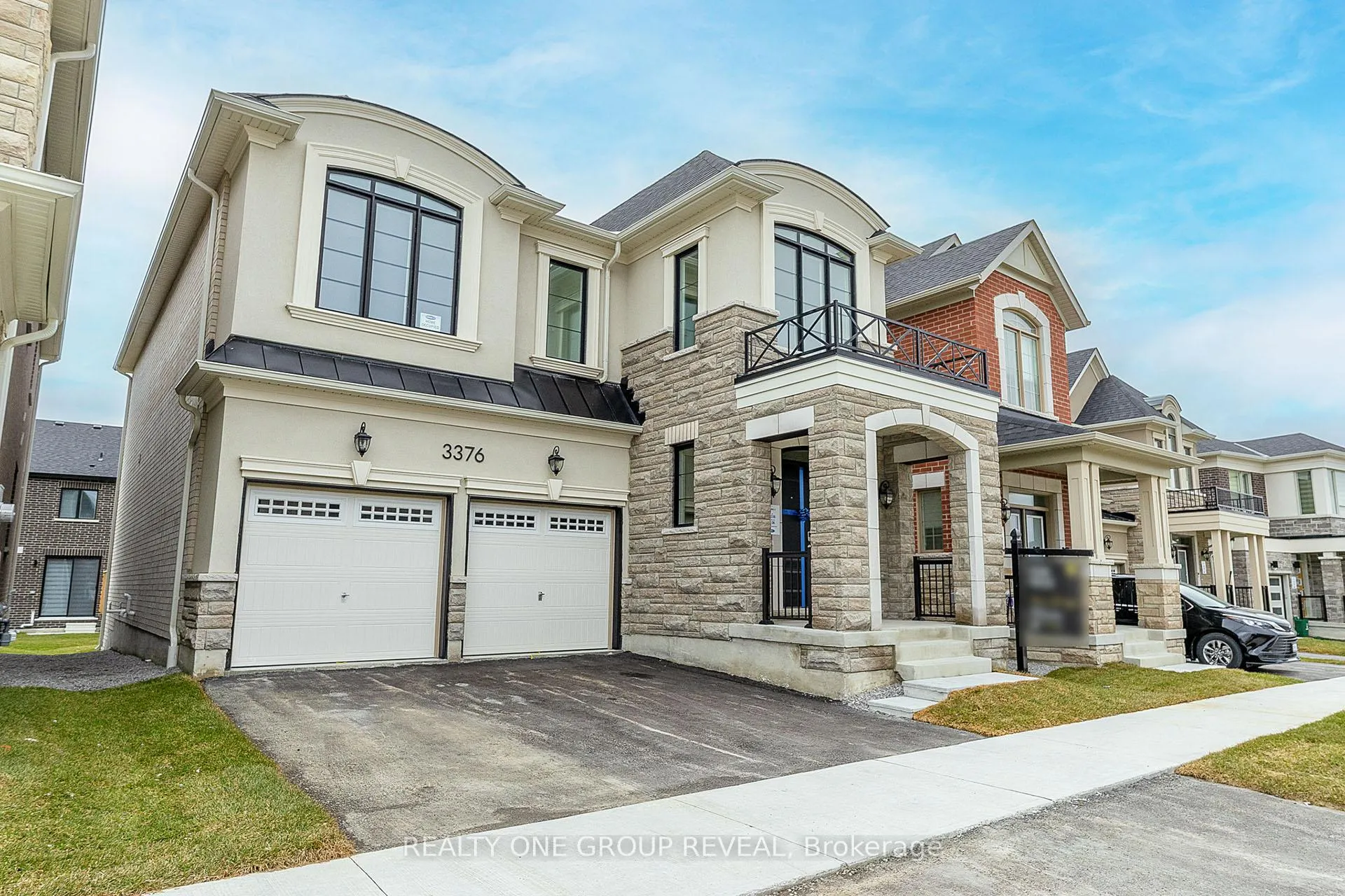 Photo 2 of 3376 Marchington Square, Pickering, Rural Pickering — HOMEH