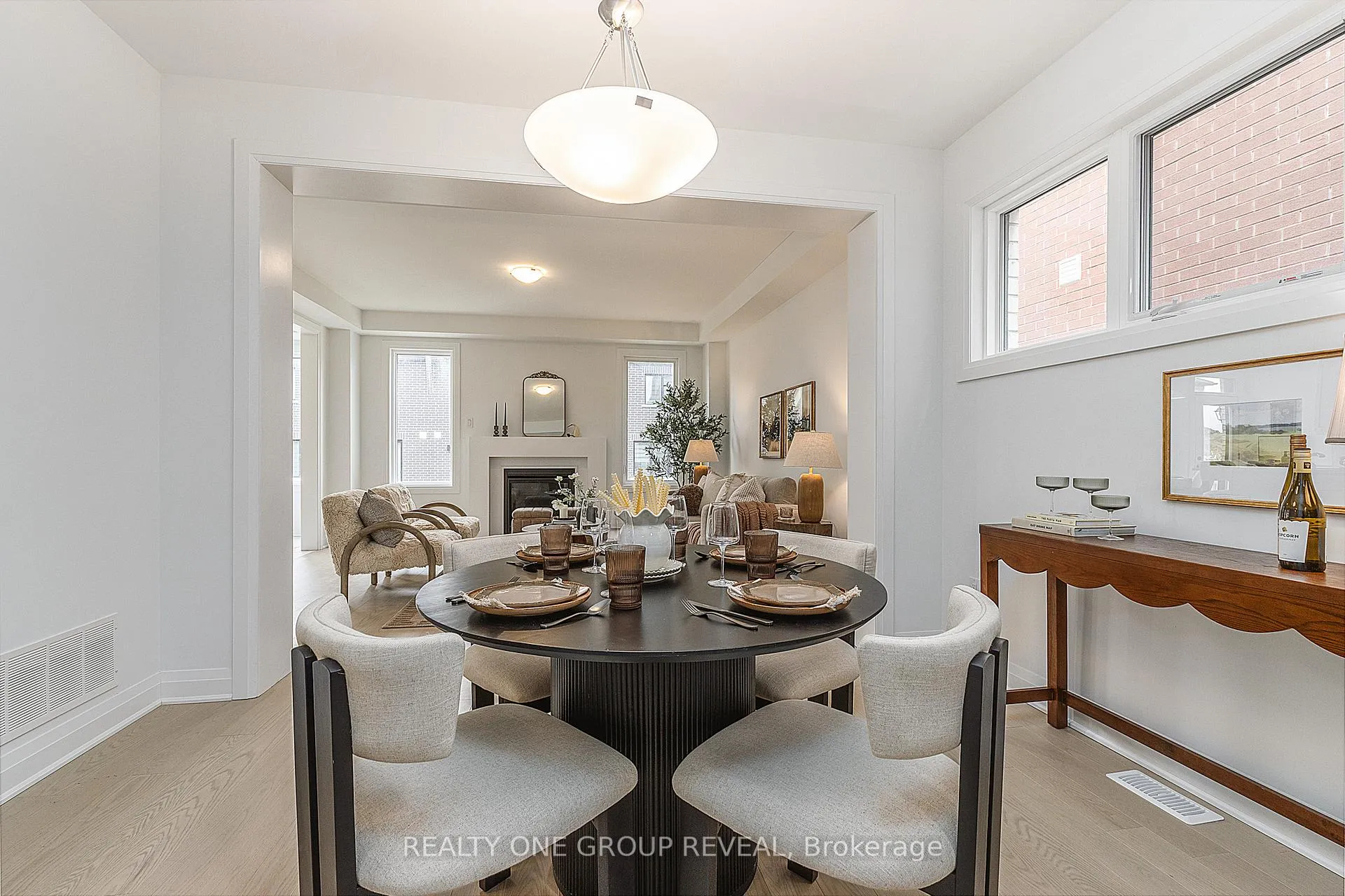 Photo 5 of 3376 Marchington Square, Pickering, Rural Pickering — HOMEH