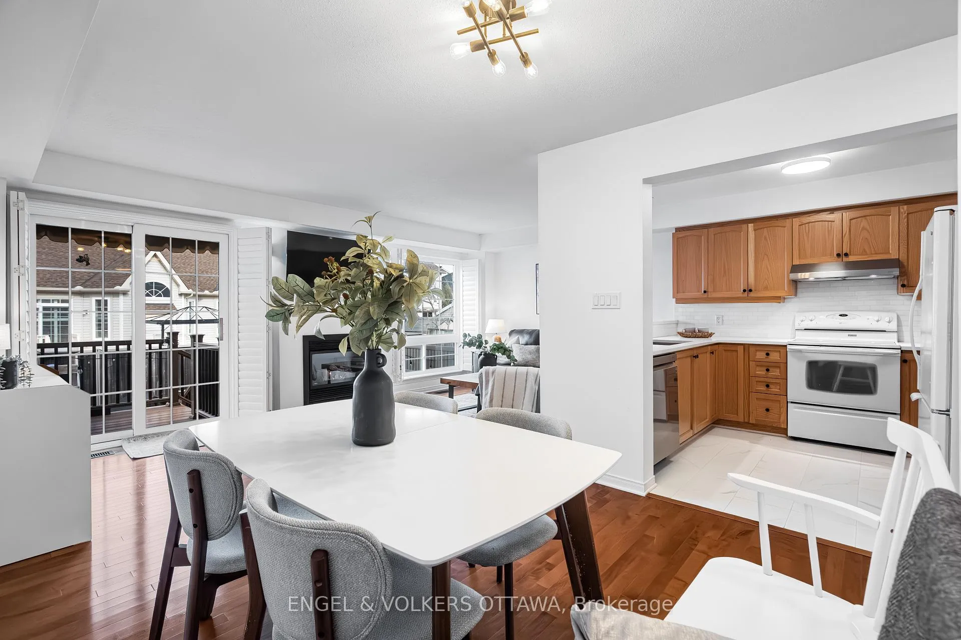 Photo 14 of 293 Silbrass Private, Ottawa, Barrhaven - Stonebridge — HOMEH