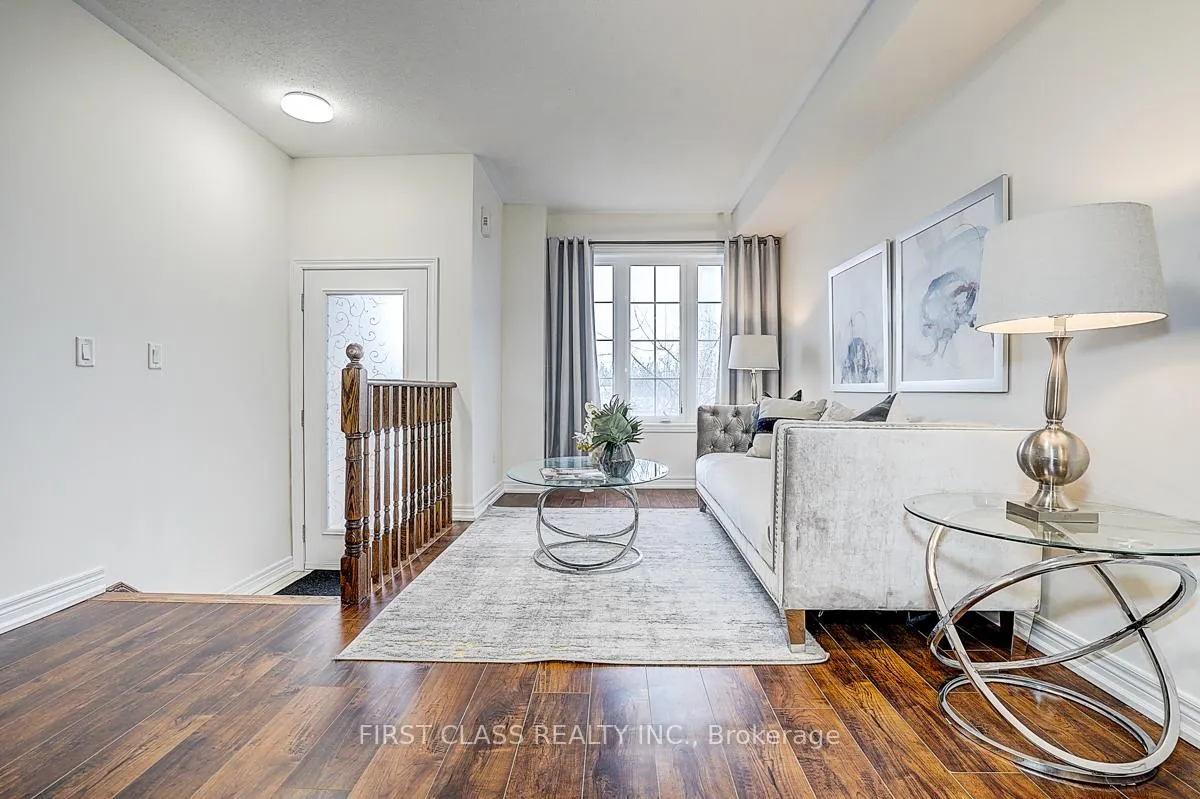 Photo 3 of 5303 Major Mackenzie Drive E, Markham, Berczy — HOMEH