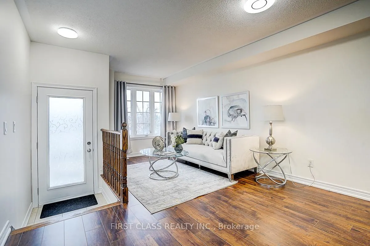 Photo 4 of 5303 Major Mackenzie Drive E, Markham, Berczy — HOMEH