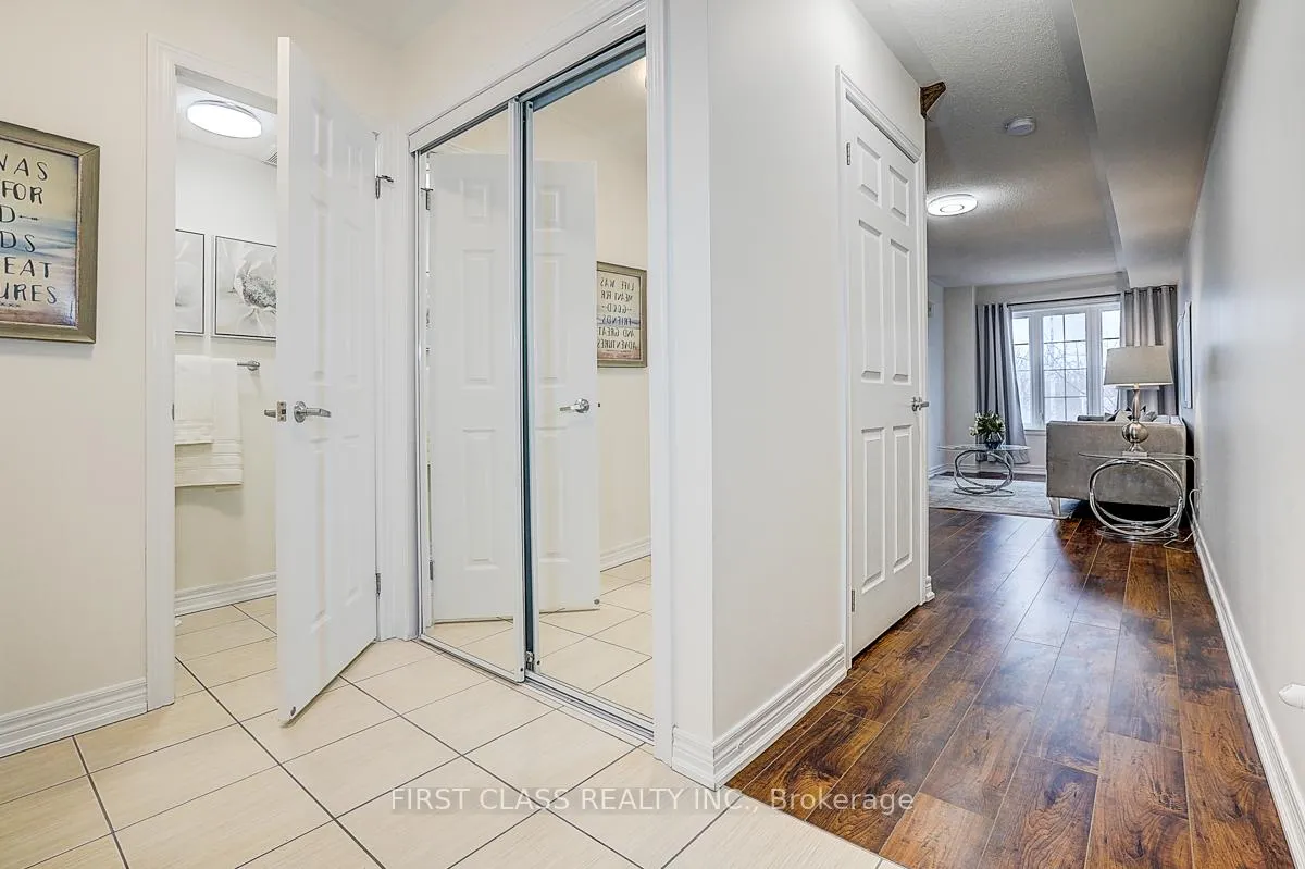 Photo 8 of 5303 Major Mackenzie Drive E, Markham, Berczy — HOMEH