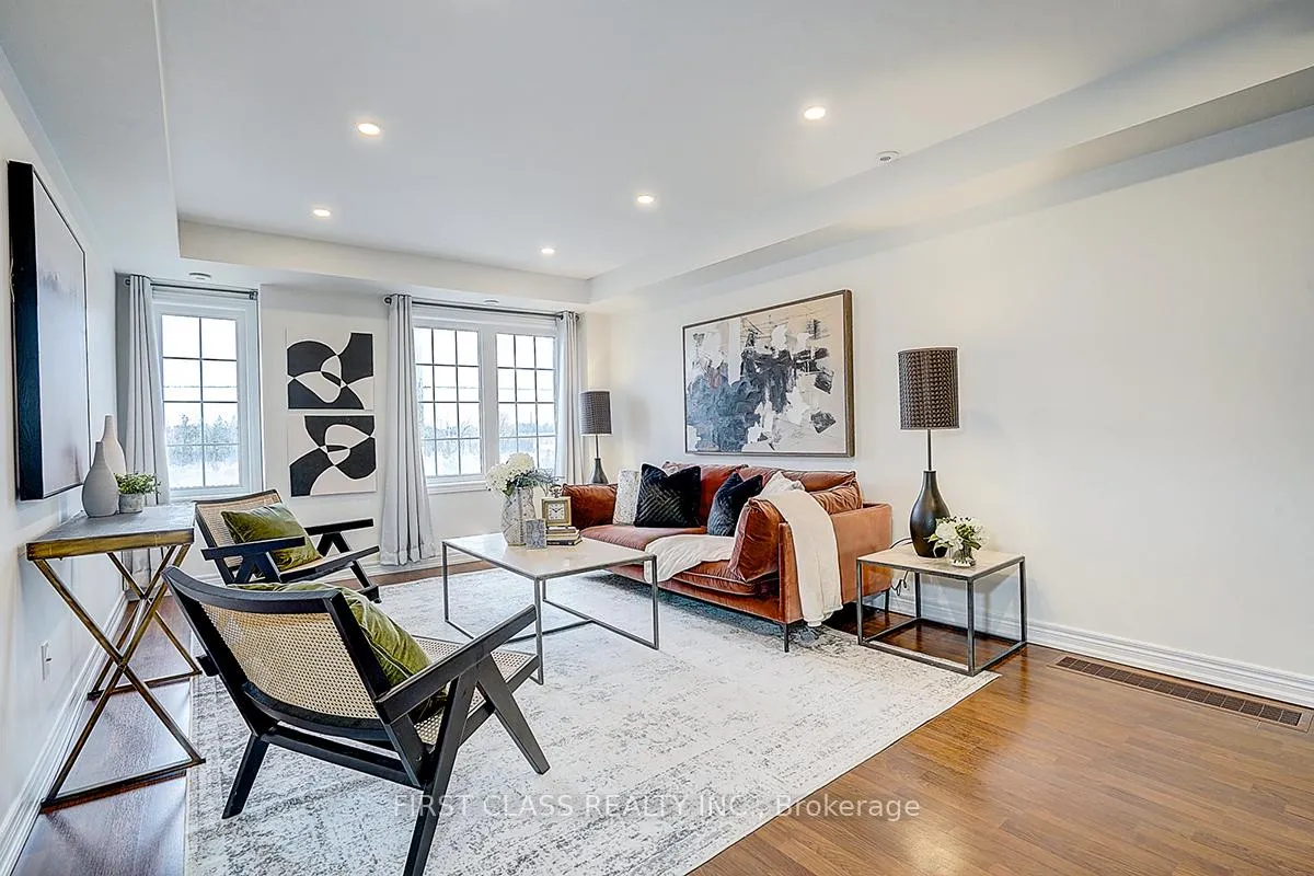 Photo 11 of 5303 Major Mackenzie Drive E, Markham, Berczy — HOMEH