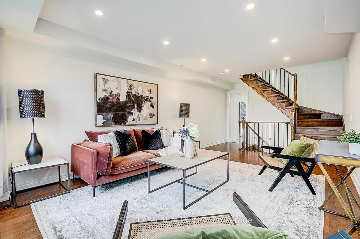 Photo 12 of 5303 Major Mackenzie Drive E, Markham, Berczy — HOMEH