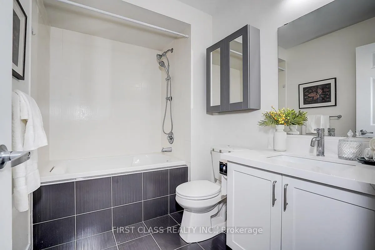 Photo 27 of 5303 Major Mackenzie Drive E, Markham, Berczy — HOMEH