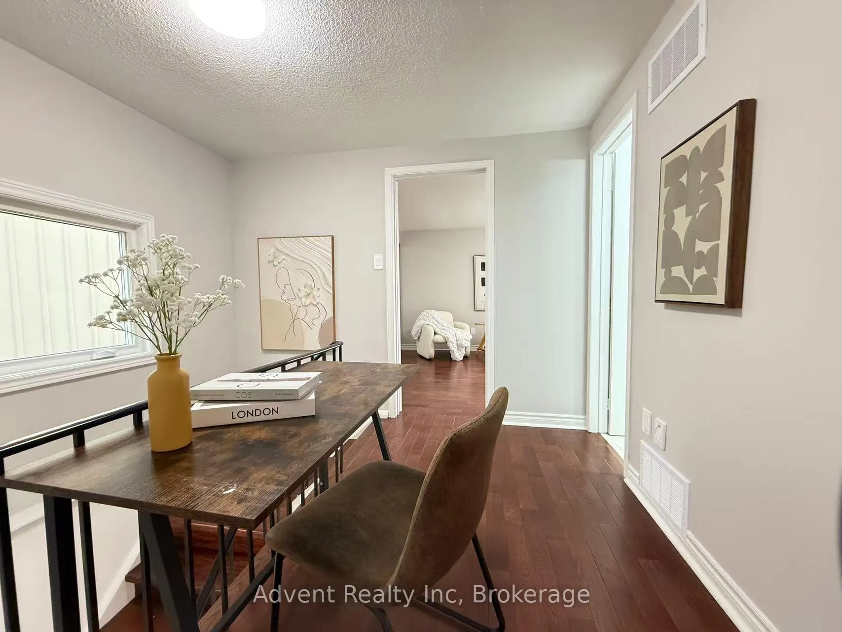 Photo 10 of 45 Cheeseman Drive, Markham, Milliken Mills West — HOMEH