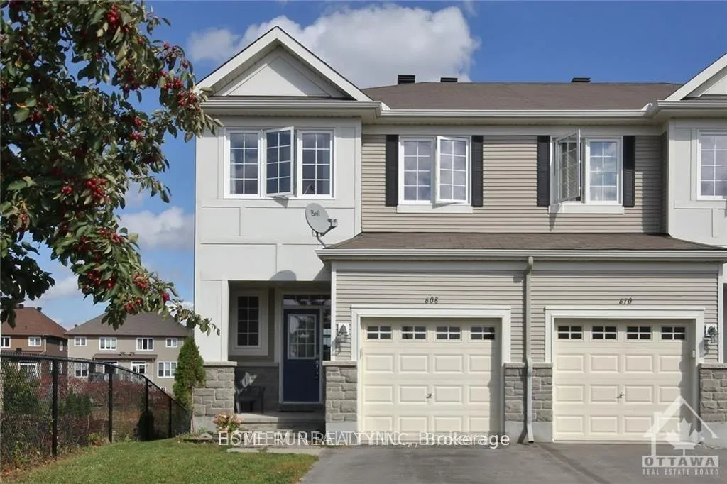 Photo 2 of 608 Pepperville Crescent, Ottawa, Kanata - Emerald Meadows/Trailwest — HOMEH
