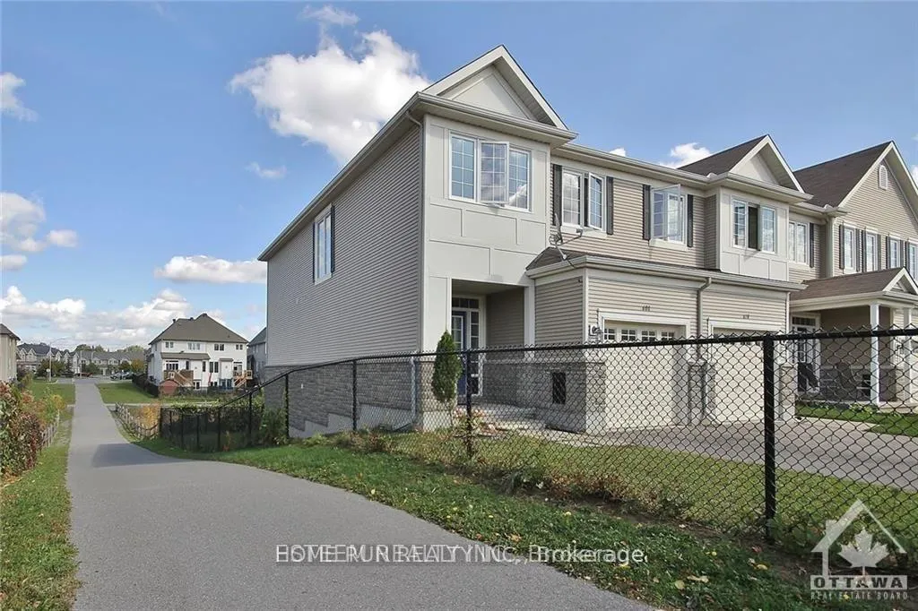 Photo 4 of 608 Pepperville Crescent, Ottawa, Kanata - Emerald Meadows/Trailwest — HOMEH