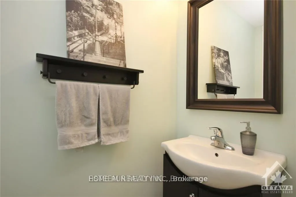 Photo 11 of 608 Pepperville Crescent, Ottawa, Kanata - Emerald Meadows/Trailwest — HOMEH
