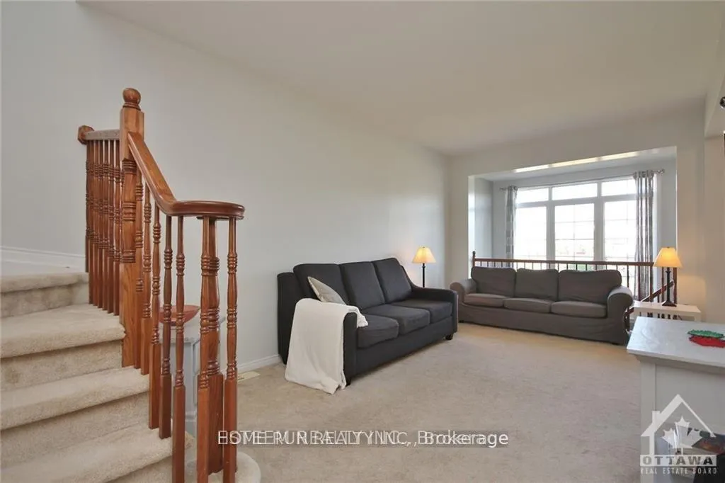 Photo 17 of 608 Pepperville Crescent, Ottawa, Kanata - Emerald Meadows/Trailwest — HOMEH