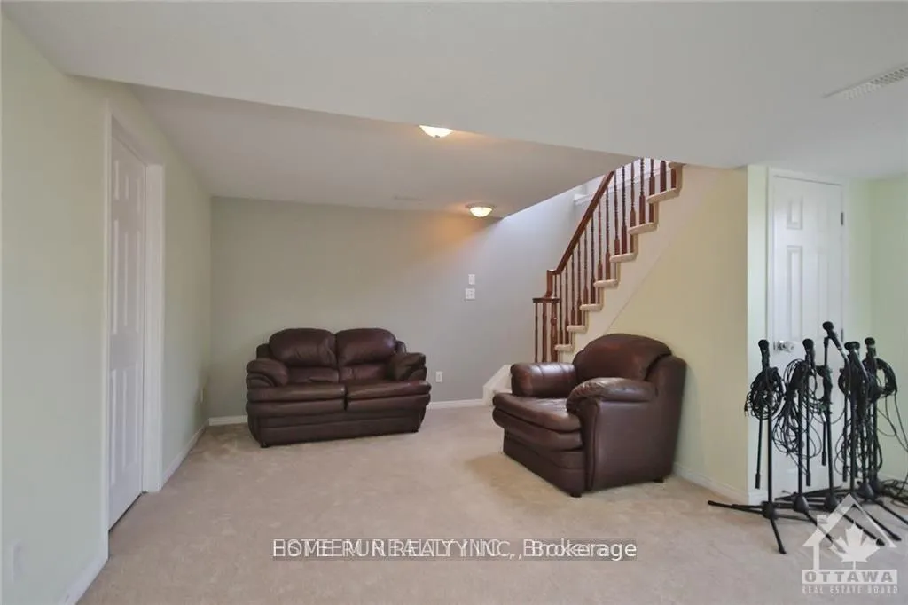 Photo 45 of 608 Pepperville Crescent, Ottawa, Kanata - Emerald Meadows/Trailwest — HOMEH