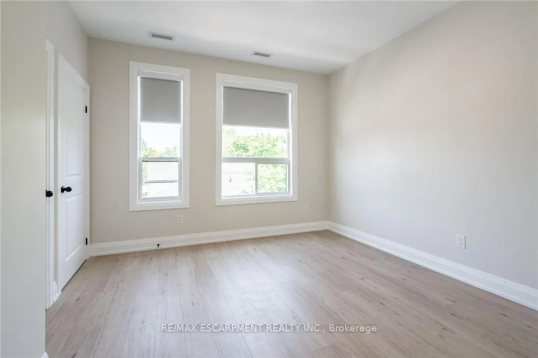 Photo 24 of Unit A, 9 Munn Street, Hamilton, Raleigh — HOMEH