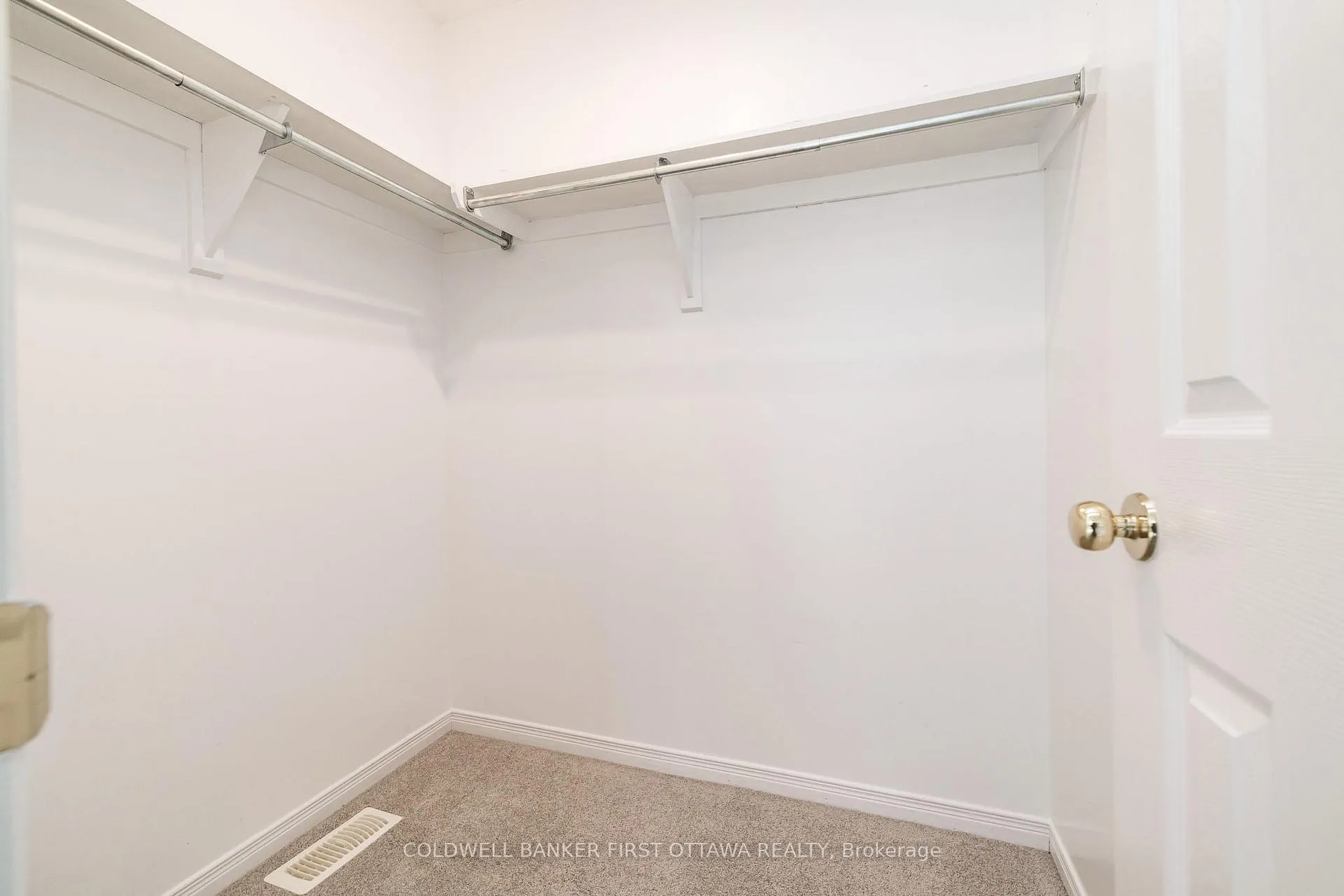 Photo 26 of 92 Deerfox Drive, Ottawa, Barrhaven - Longfields — HOMEH