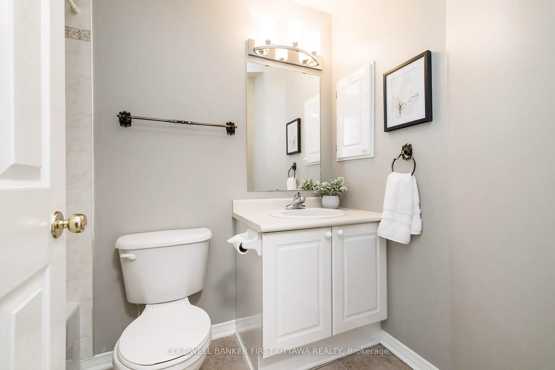 Photo 32 of 92 Deerfox Drive, Ottawa, Barrhaven - Longfields — HOMEH