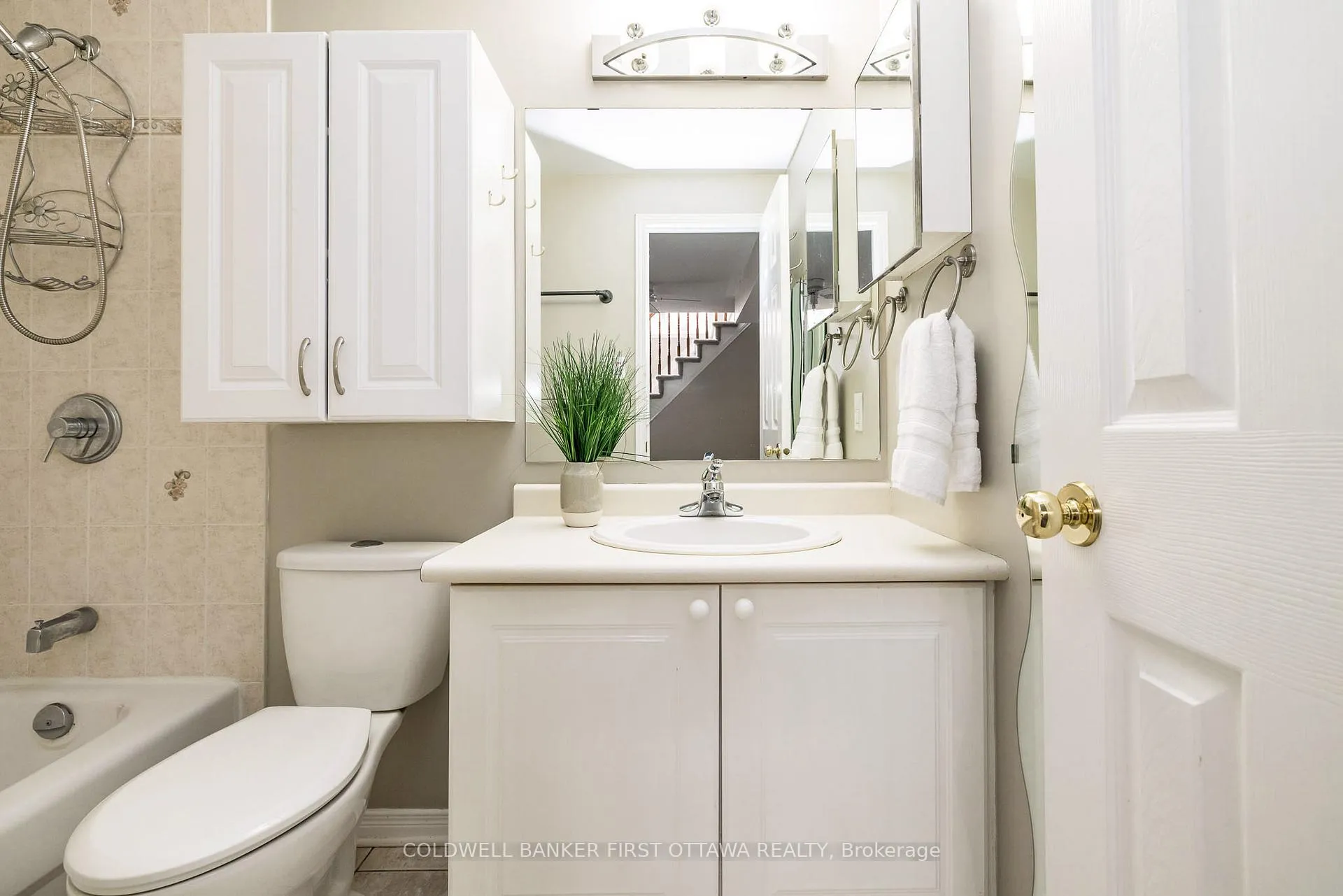 Photo 37 of 92 Deerfox Drive, Ottawa, Barrhaven - Longfields — HOMEH