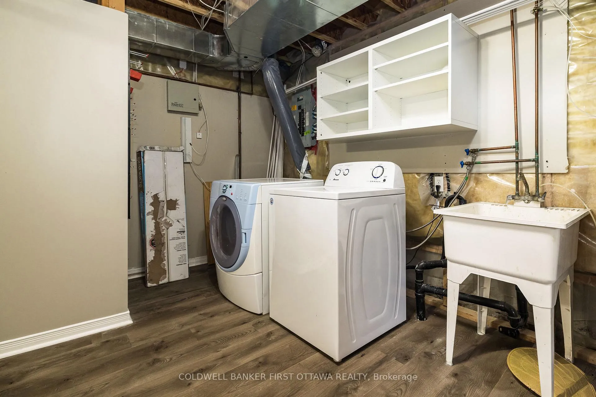 Photo 38 of 92 Deerfox Drive, Ottawa, Barrhaven - Longfields — HOMEH