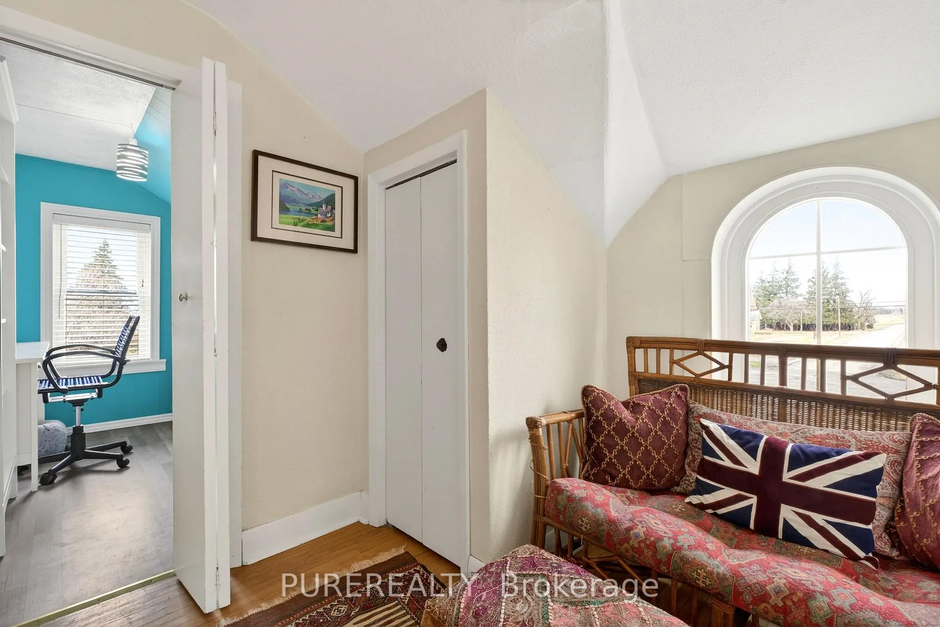 Photo 24 of 2330 Wilson Street W, Hamilton, Rural Ancaster — HOMEH