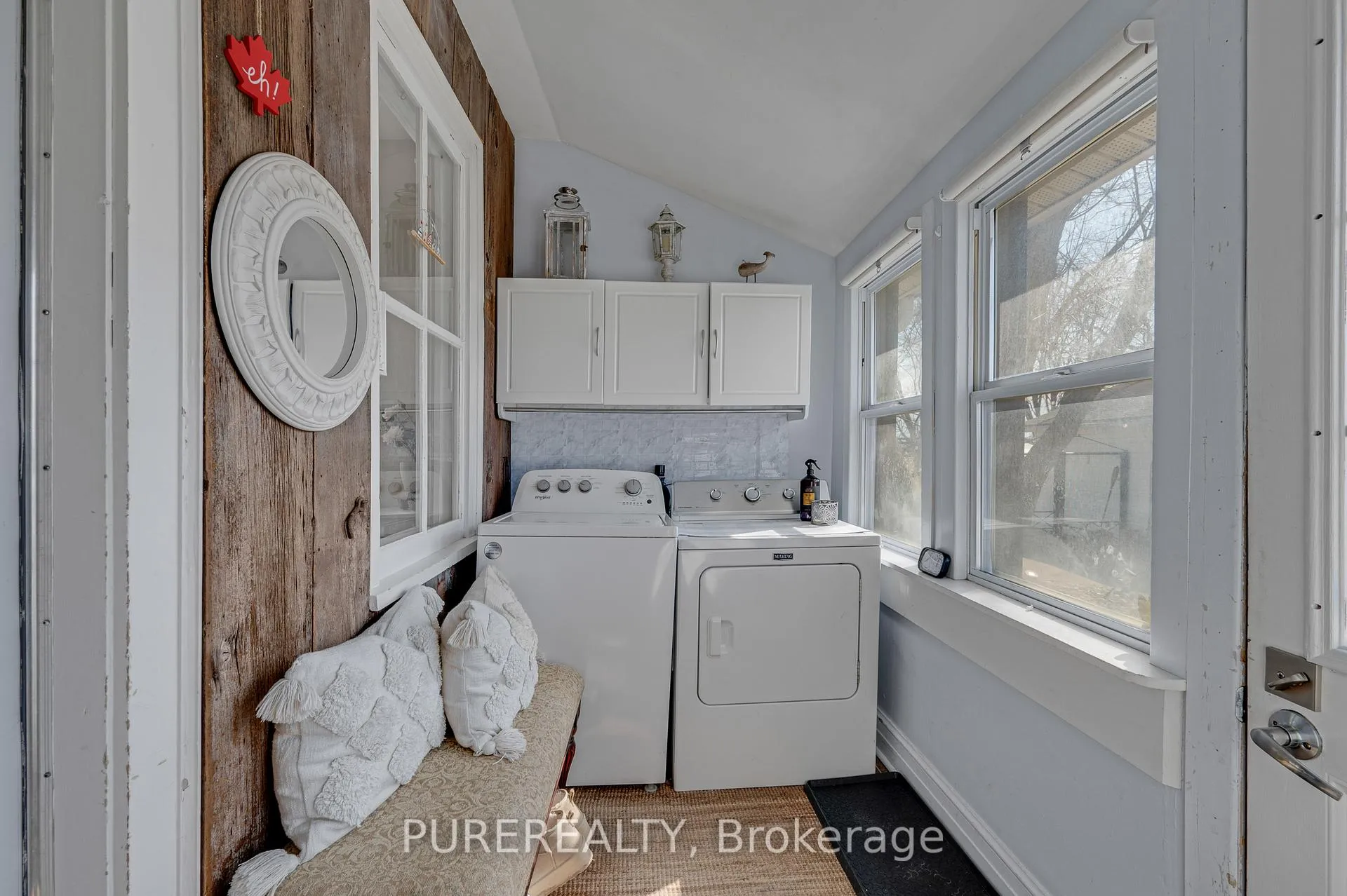 Photo 32 of 2330 Wilson Street W, Hamilton, Rural Ancaster — HOMEH