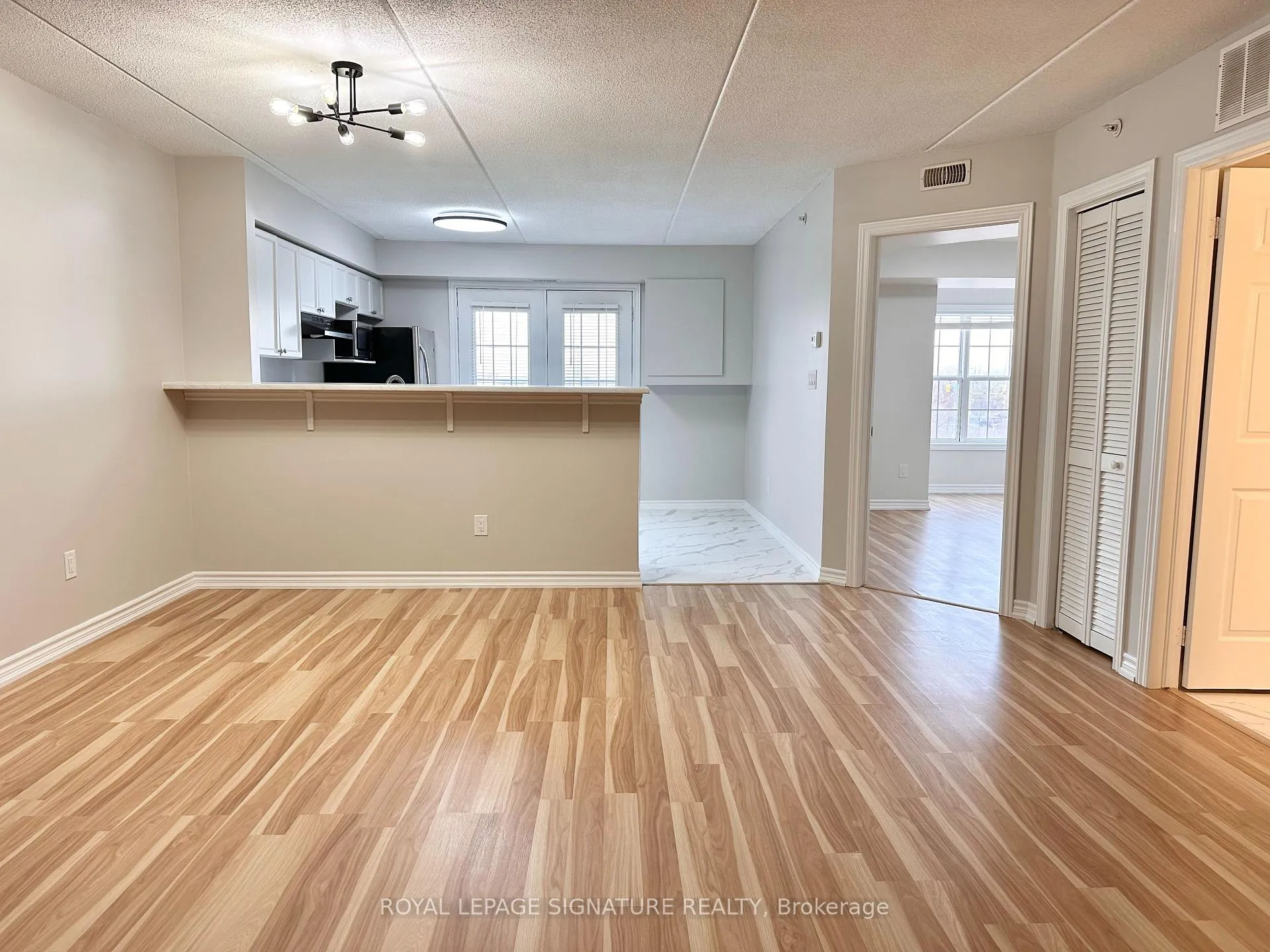 Photo 4 of Unit 305, 1491 Maple Avenue, Milton, Dempsey — HOMEH