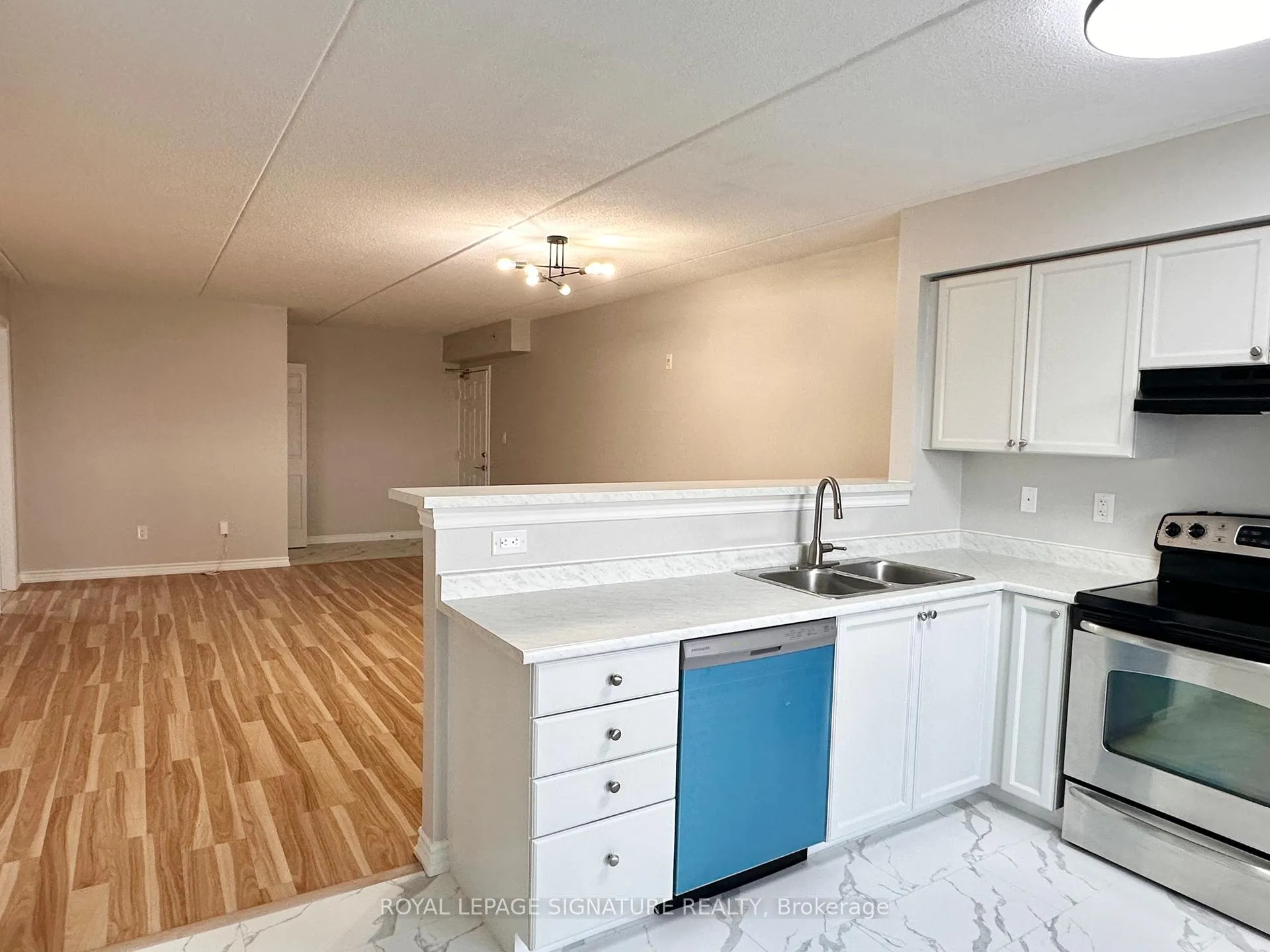 Photo 5 of Unit 305, 1491 Maple Avenue, Milton, Dempsey — HOMEH