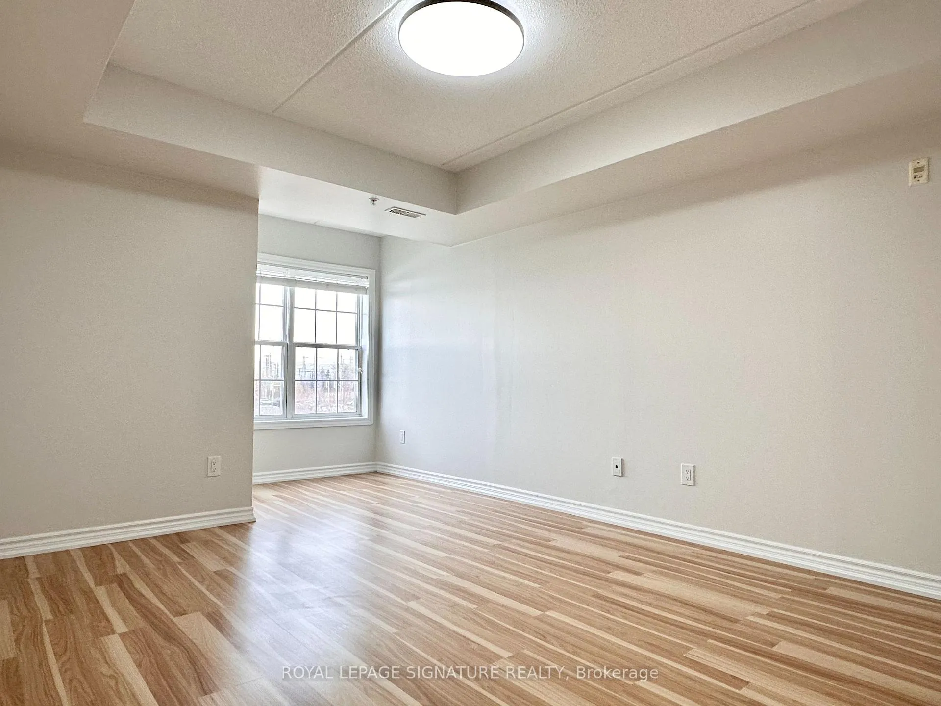 Photo 9 of Unit 305, 1491 Maple Avenue, Milton, Dempsey — HOMEH
