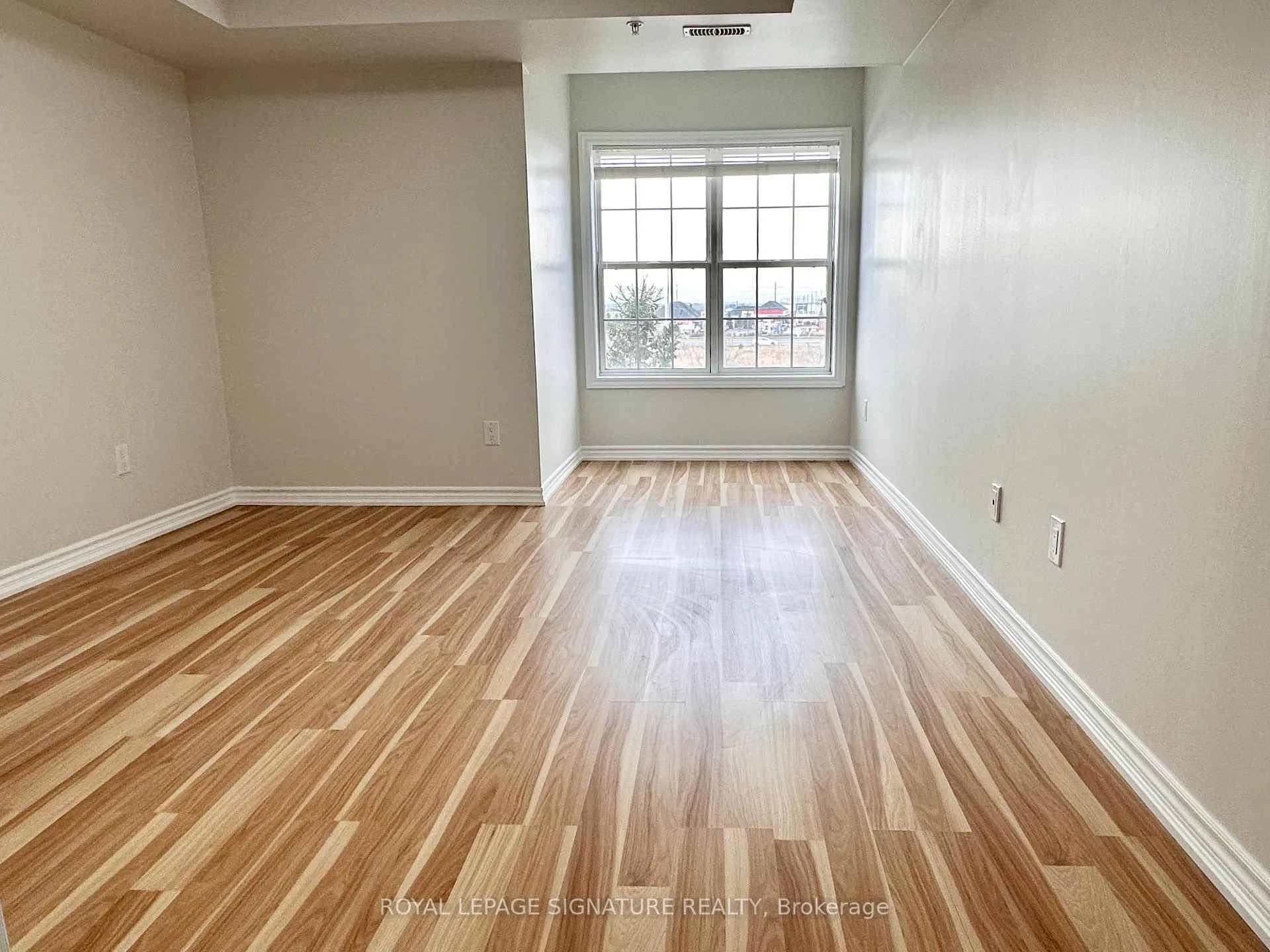 Photo 10 of Unit 305, 1491 Maple Avenue, Milton, Dempsey — HOMEH
