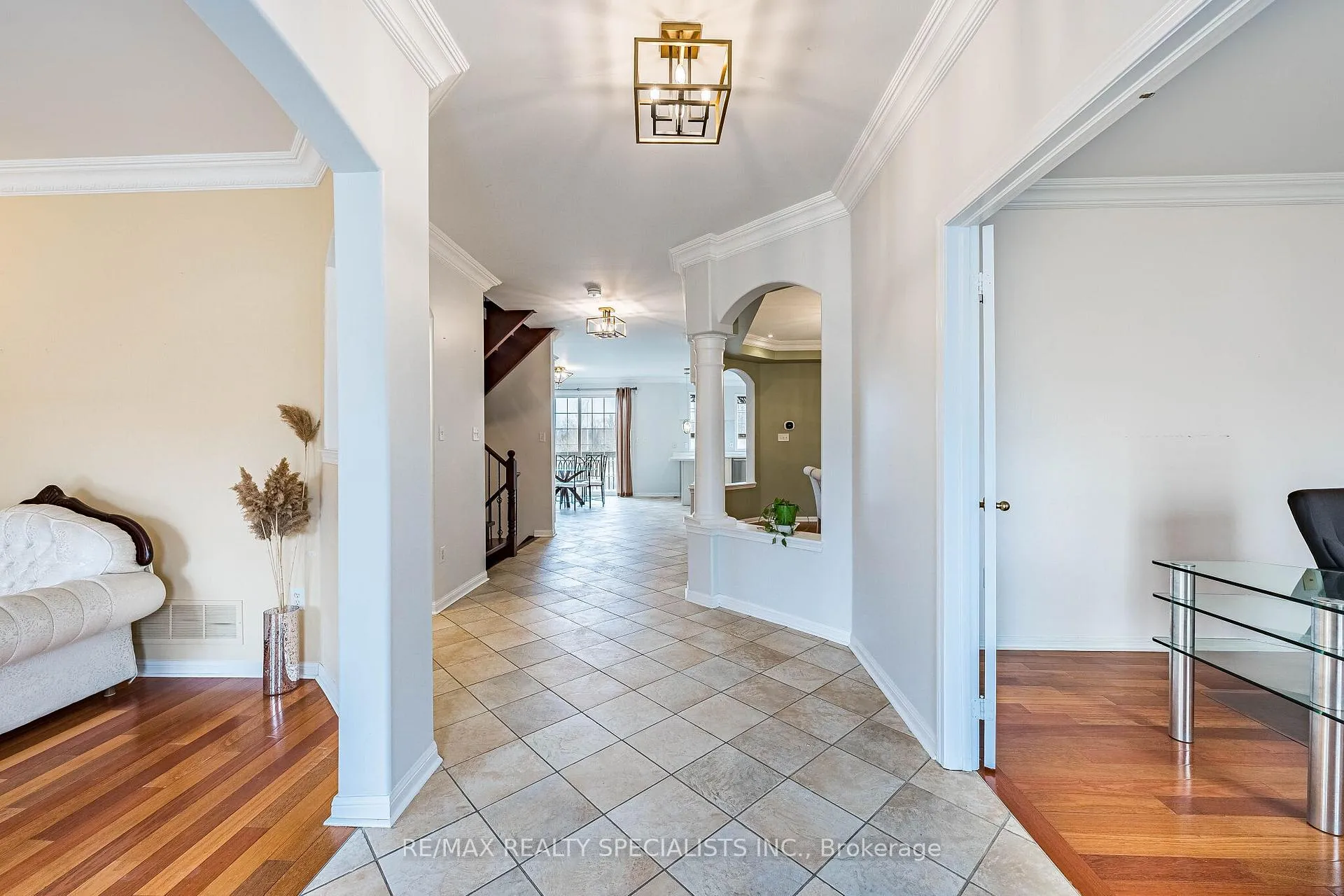 Photo 5 of 85 Bloomsbury Avenue, Brampton, Vales of Castlemore — HOMEH