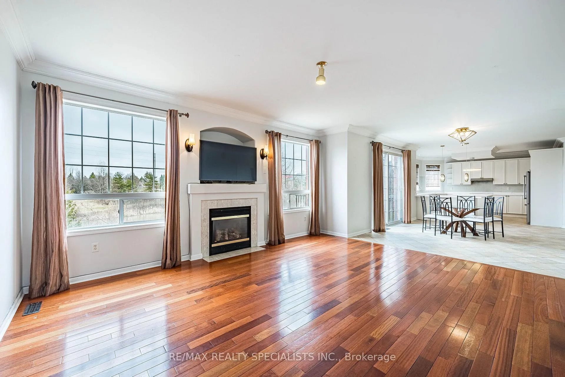 Photo 15 of 85 Bloomsbury Avenue, Brampton, Vales of Castlemore — HOMEH