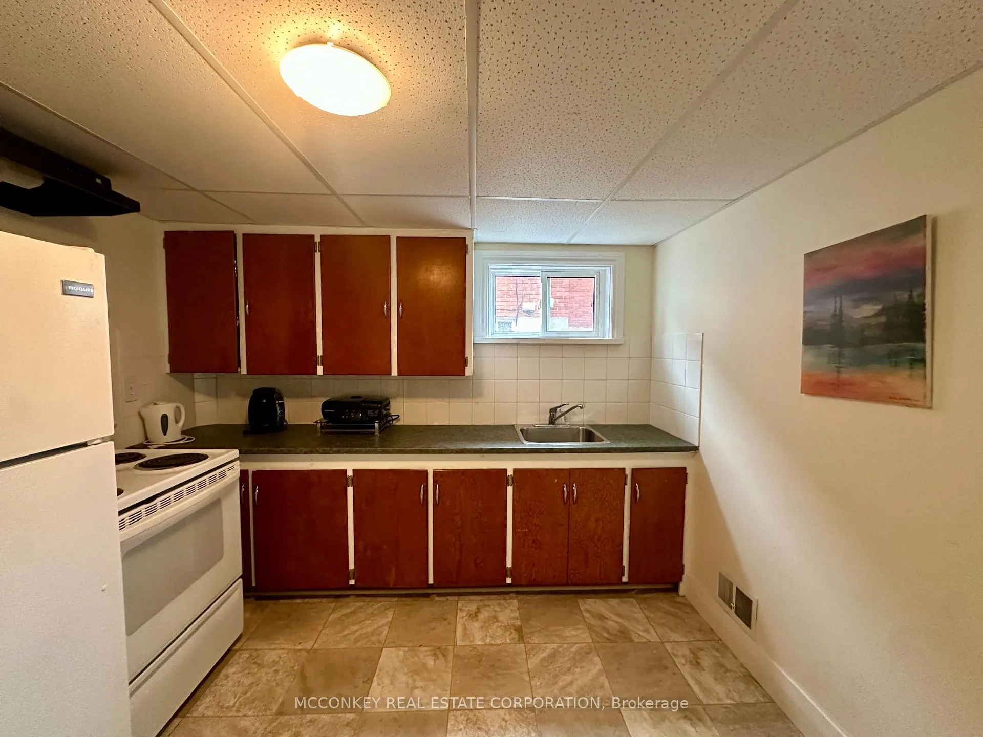 Photo 25 of 320 Mckellar Street, Peterborough, Otonabee Ward 1 — HOMEH