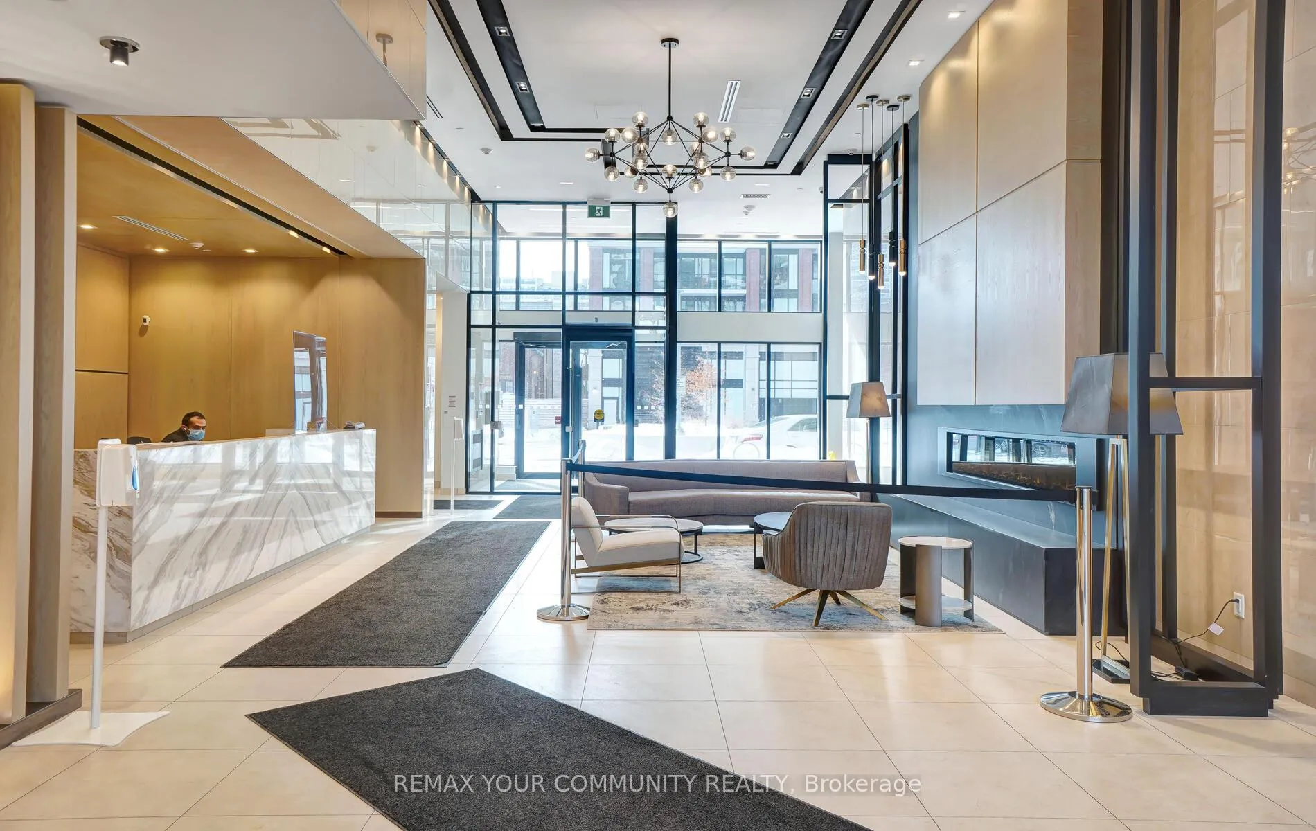 Photo 3 of Unit 718, 1 Belsize Drive, Toronto, Mount Pleasant West — HOMEH