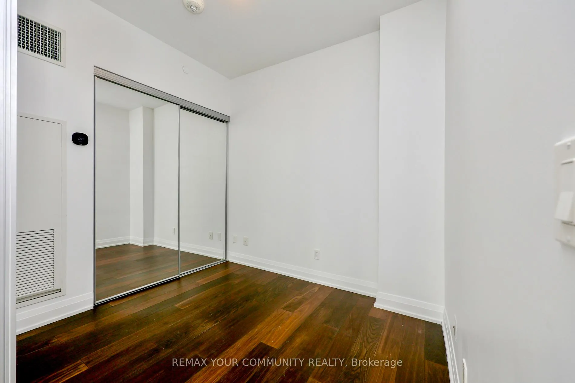 Photo 11 of Unit 718, 1 Belsize Drive, Toronto, Mount Pleasant West — HOMEH