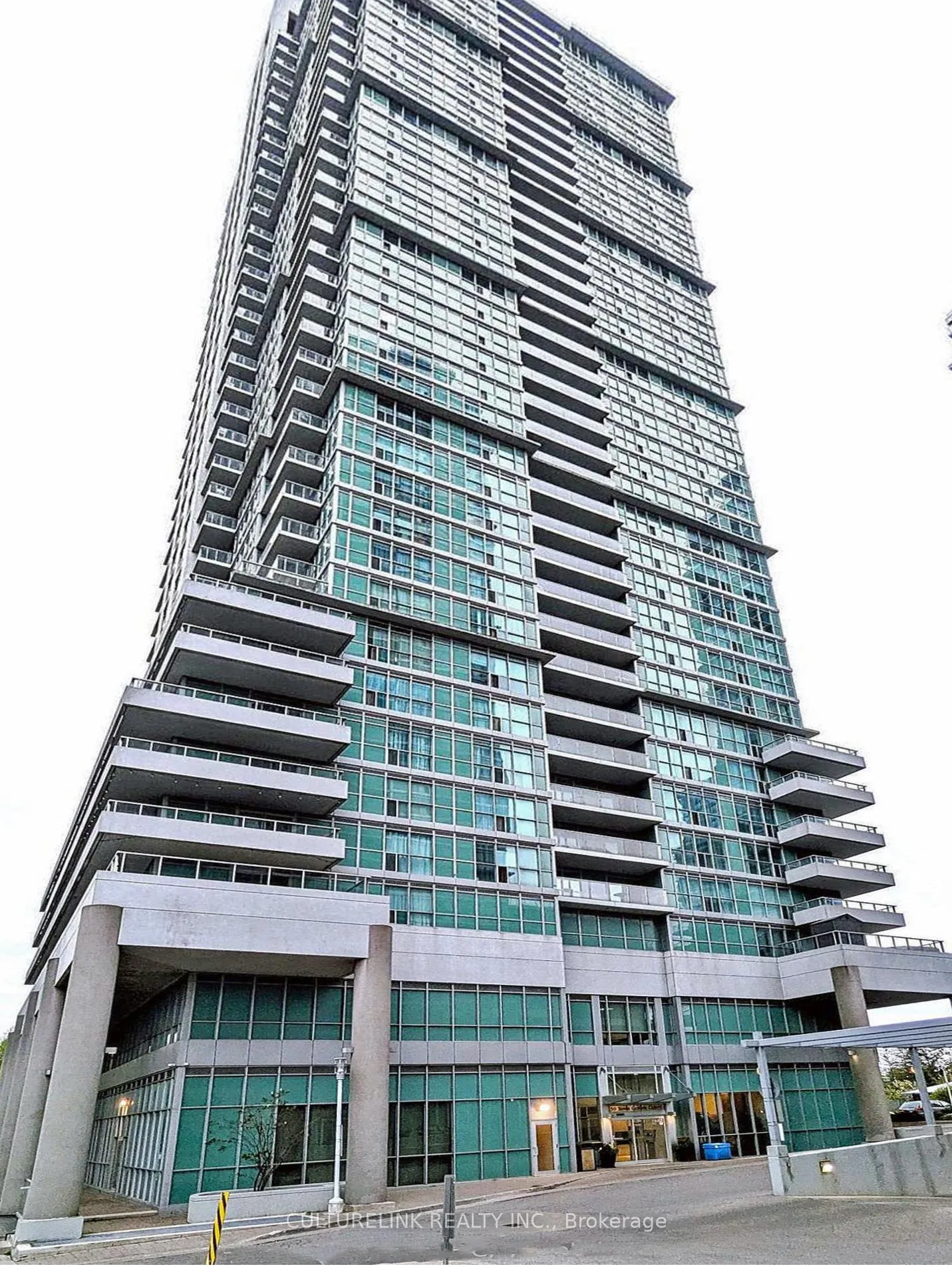 Front of Unit 2801, 50 Town Centre Court