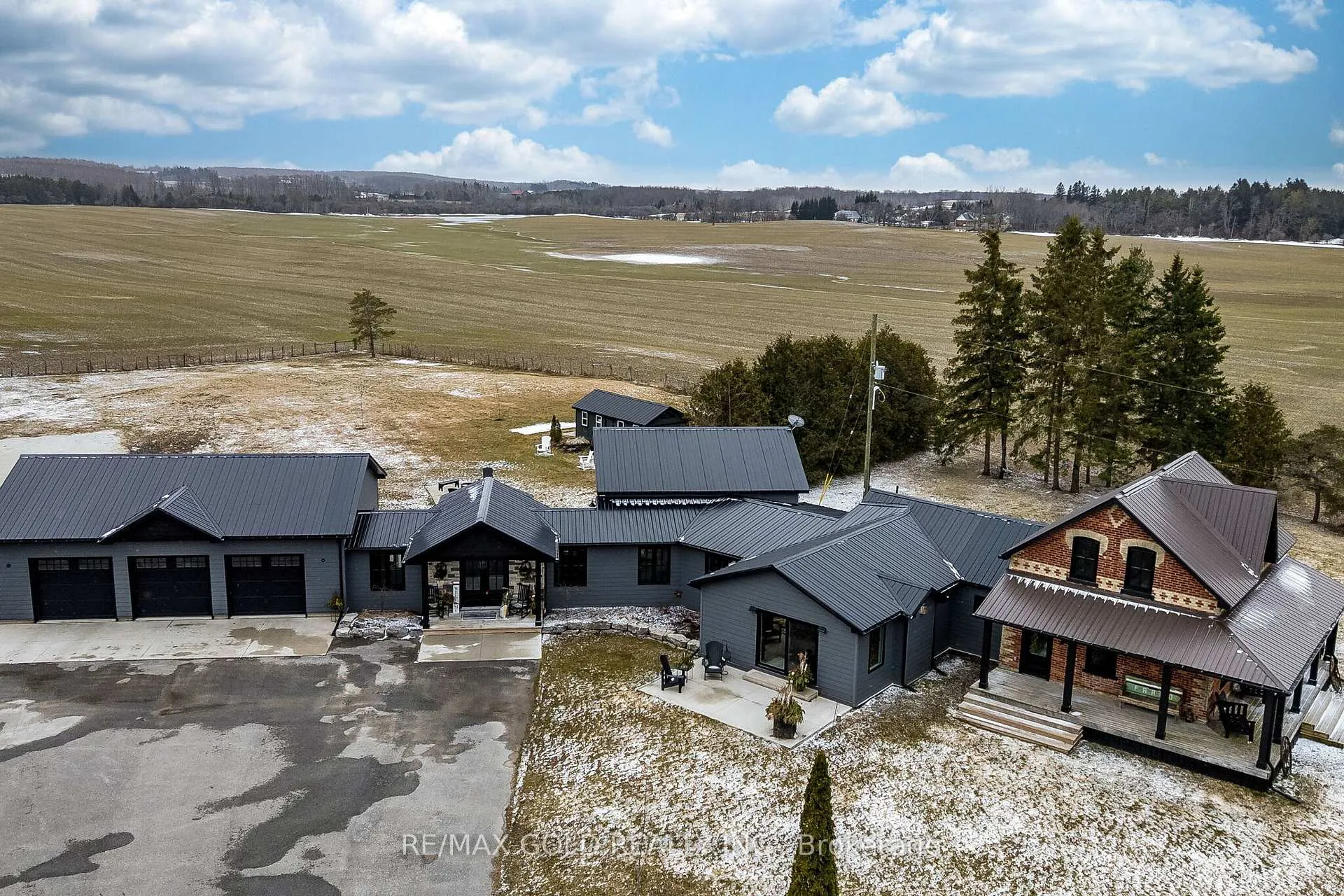 Photo 3 of 408082 Grey4 Road, Grey Highlands — HOMEH