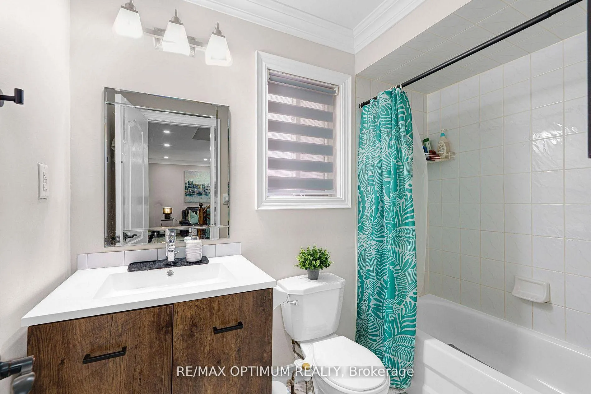 Photo 22 of 3 Sweet Briar Lane, Brampton, Snelgrove — HOMEH
