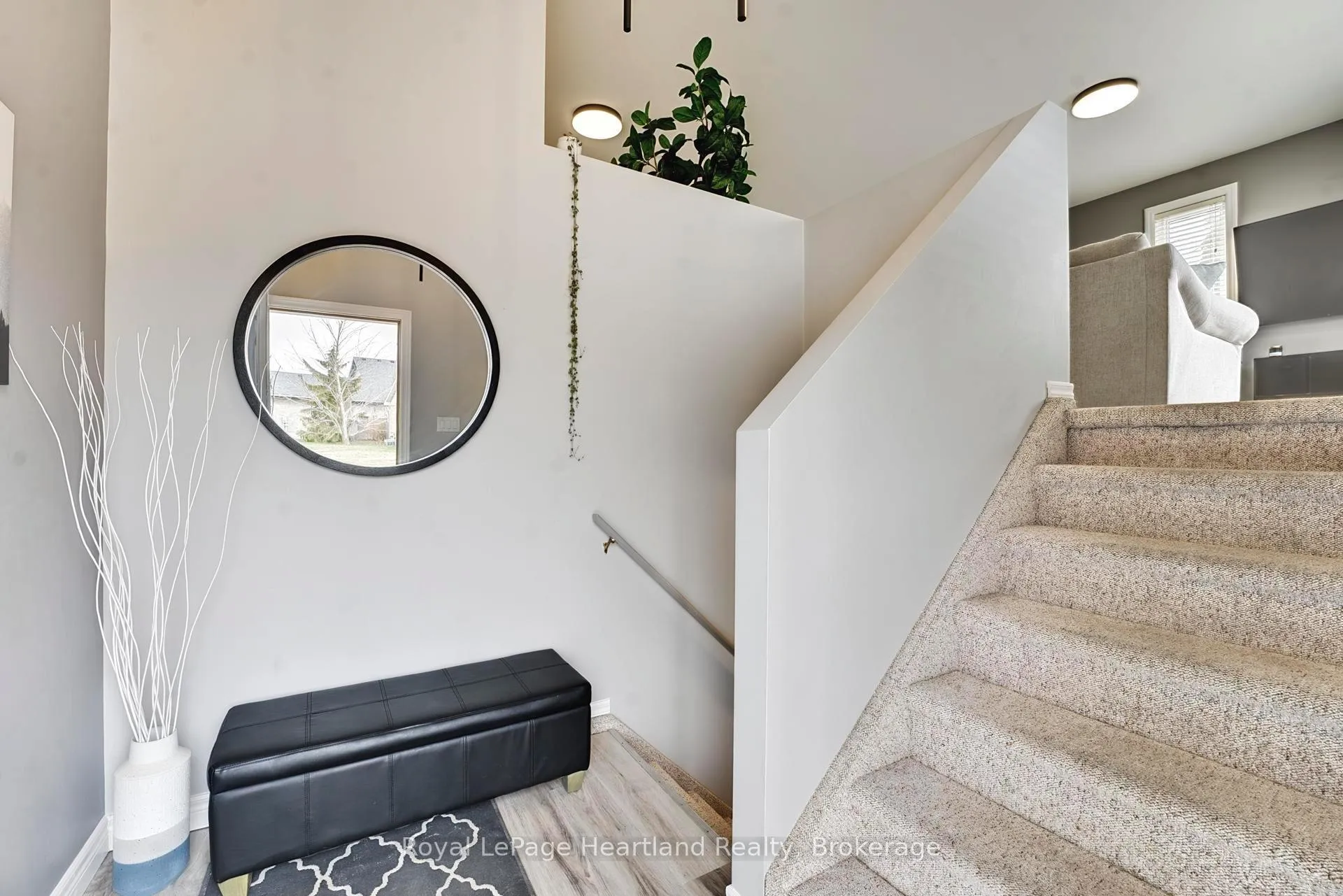 Photo 4 of 25 Lee Crescent, Goderich, Goderich (Town) — HOMEH