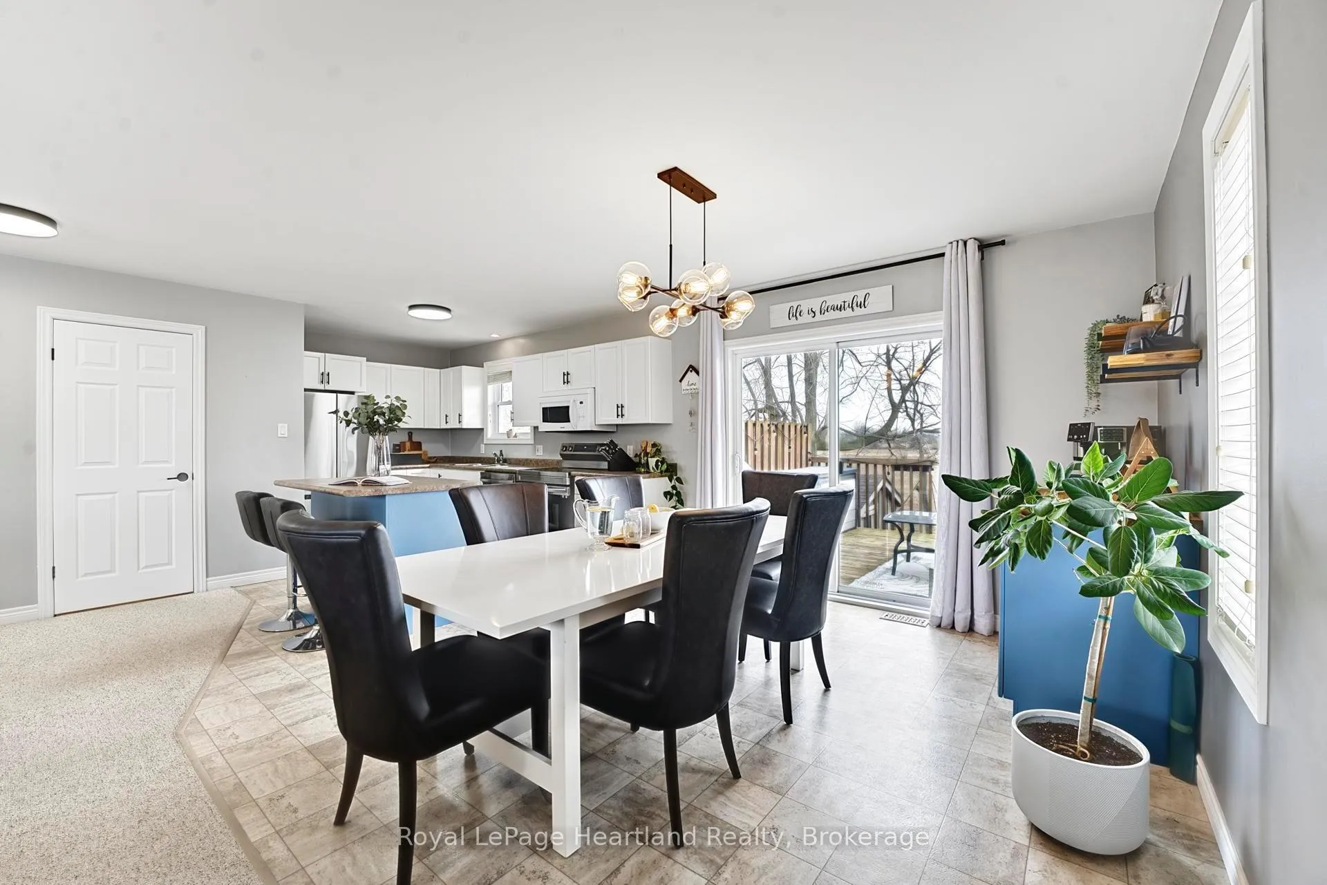 Photo 9 of 25 Lee Crescent, Goderich, Goderich (Town) — HOMEH