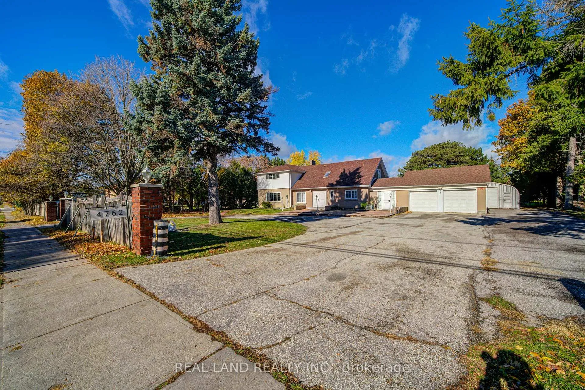 Photo 2 of 4762 14th Avenue, Markham, Milliken Mills East — HOMEH