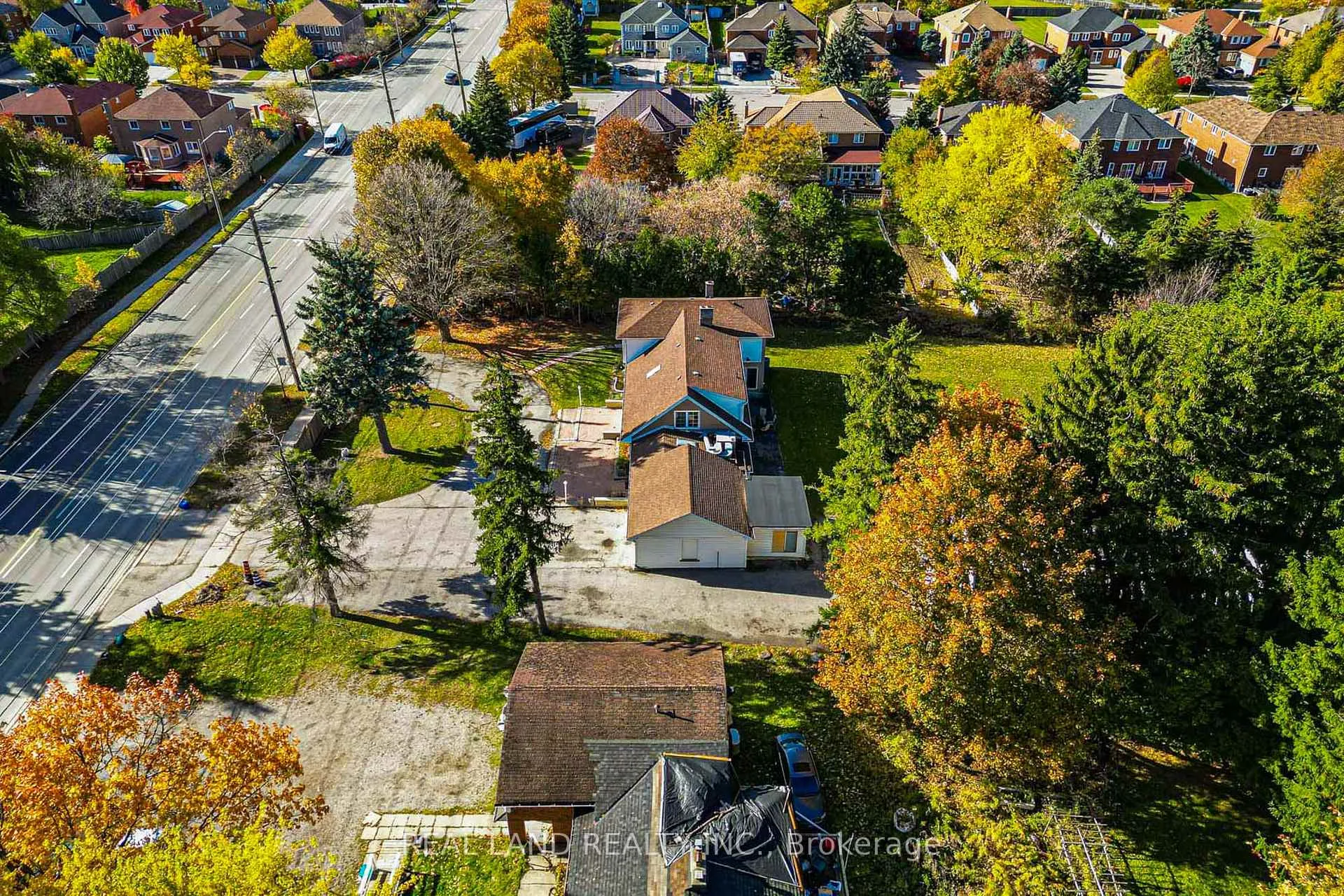 Photo 8 of 4762 14th Avenue, Markham, Milliken Mills East — HOMEH