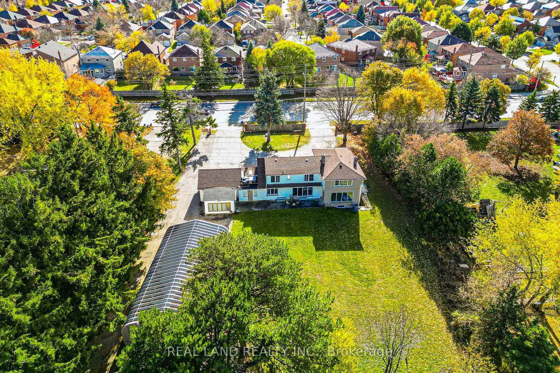 Photo 9 of 4762 14th Avenue, Markham, Milliken Mills East — HOMEH