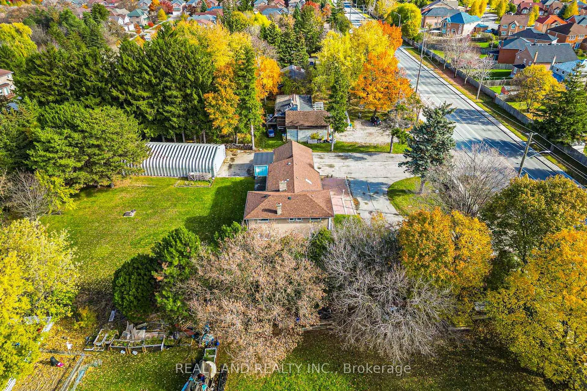 Photo 11 of 4762 14th Avenue, Markham, Milliken Mills East — HOMEH