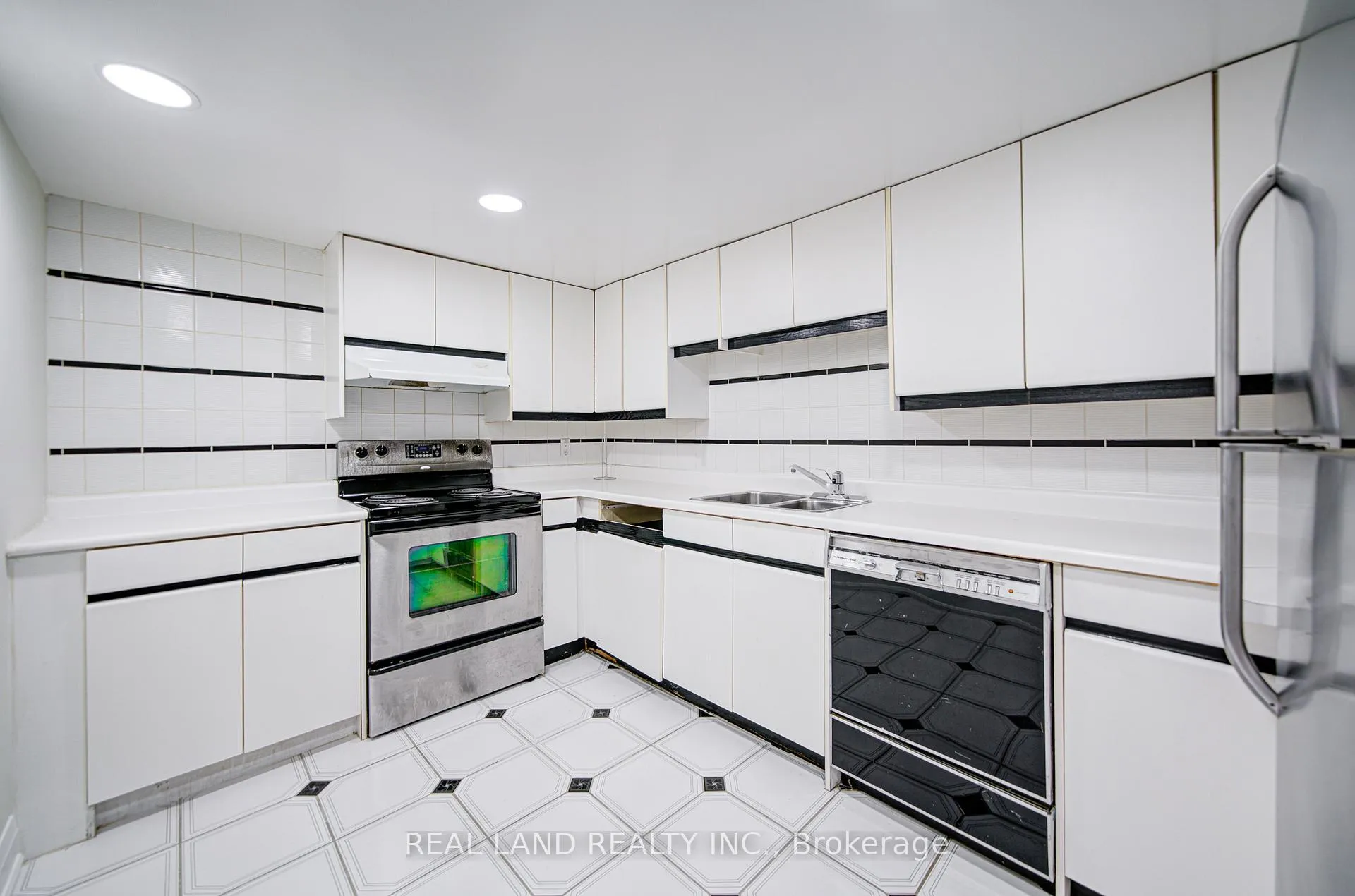 Photo 40 of 4762 14th Avenue, Markham, Milliken Mills East — HOMEH