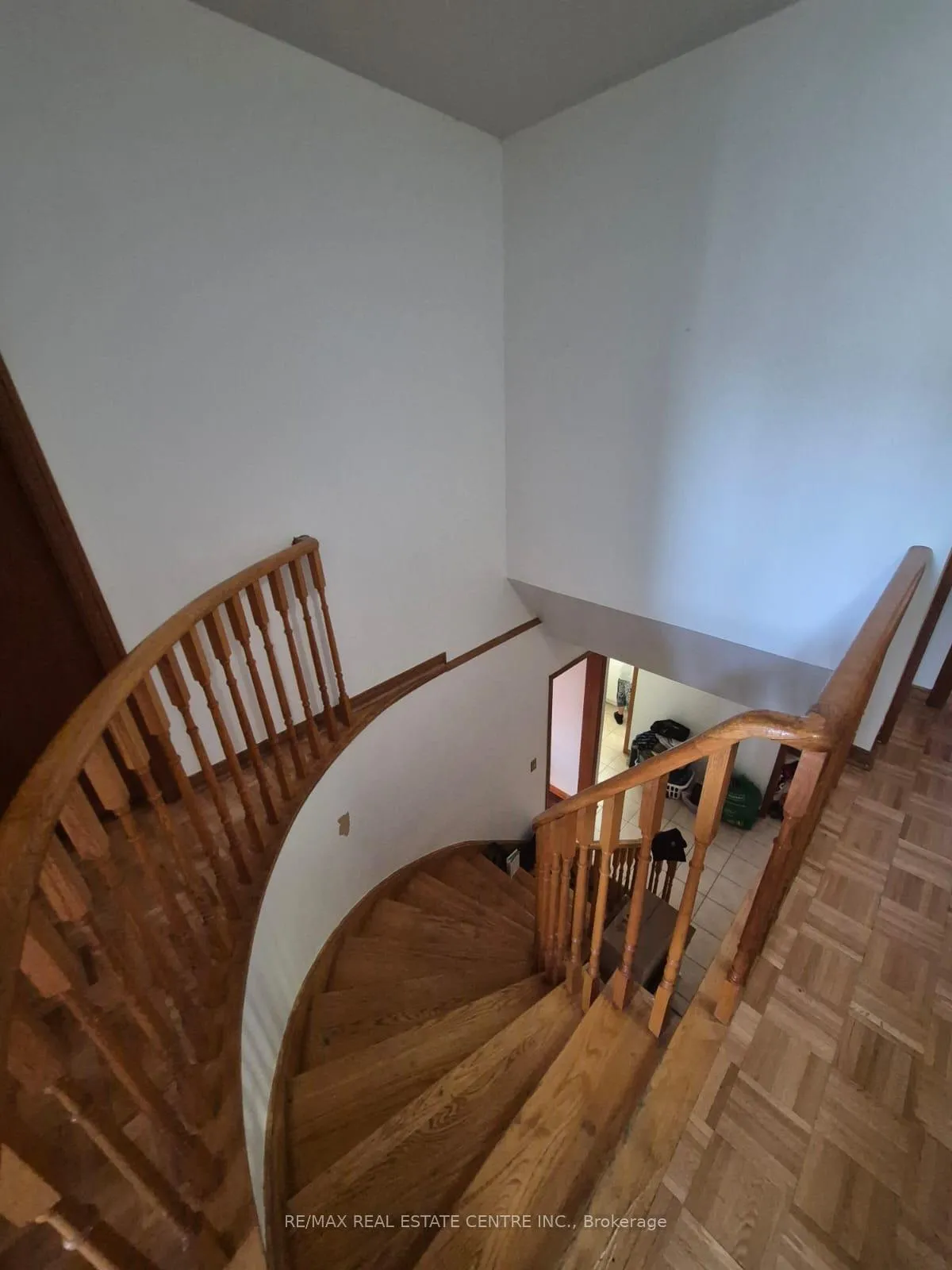 Photo 14 of 54 Amantine Crescent, Brampton, Fletcher's Creek South — HOMEH